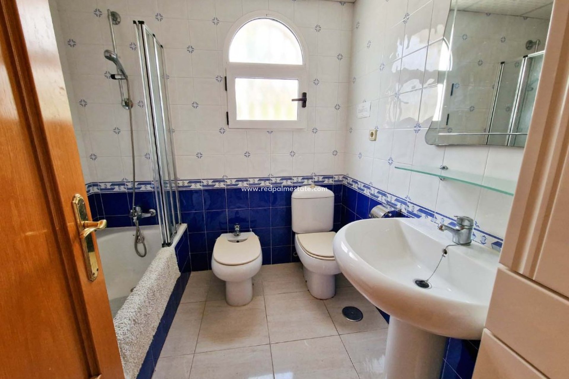 Resale - Villa -
Orihuela Costa - Playa Flamenca