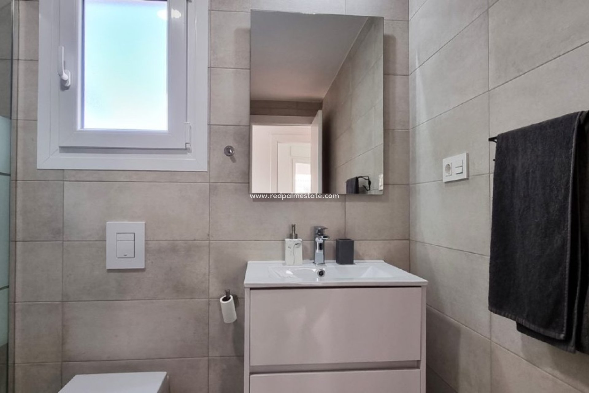 Resale - Villa -
Orihuela Costa - Playa Flamenca