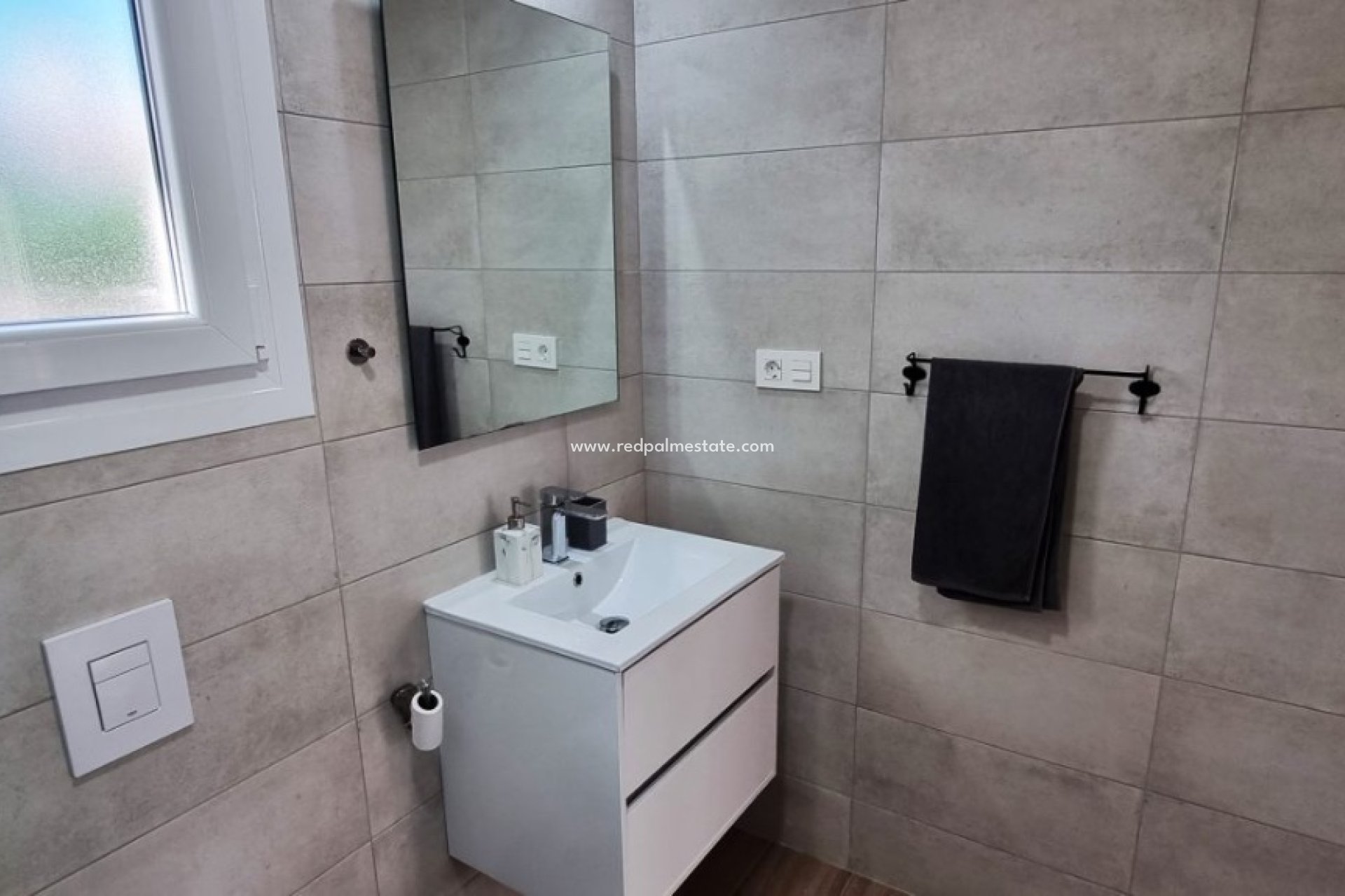 Resale - Villa -
Orihuela Costa - Playa Flamenca