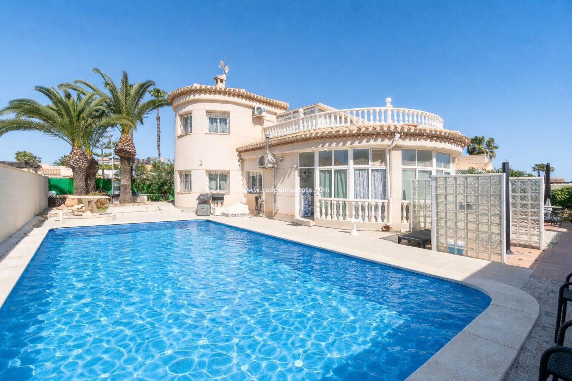 Resale - Villa -
Orihuela Costa - Playa Flamenca