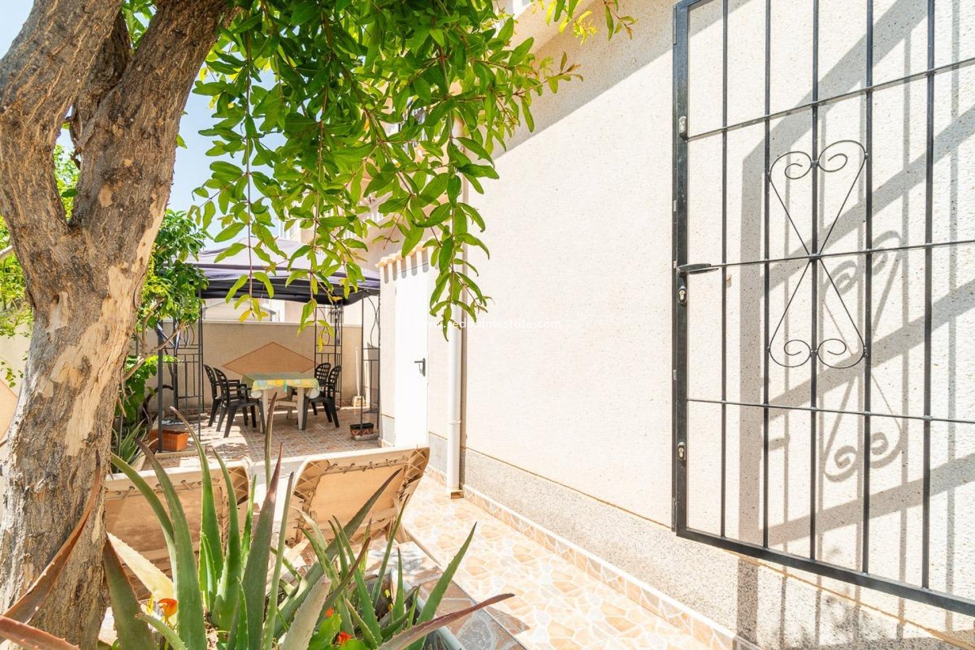 Resale - Villa -
Orihuela Costa - Playa Flamenca