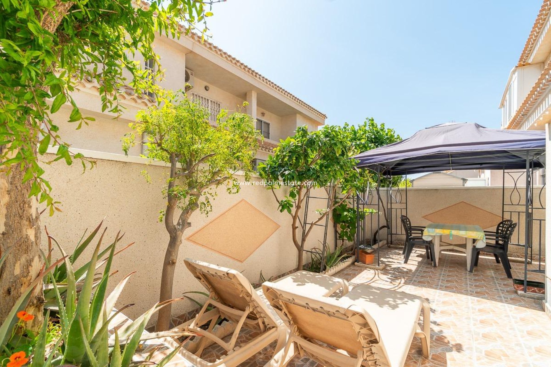 Resale - Villa -
Orihuela Costa - Playa Flamenca
