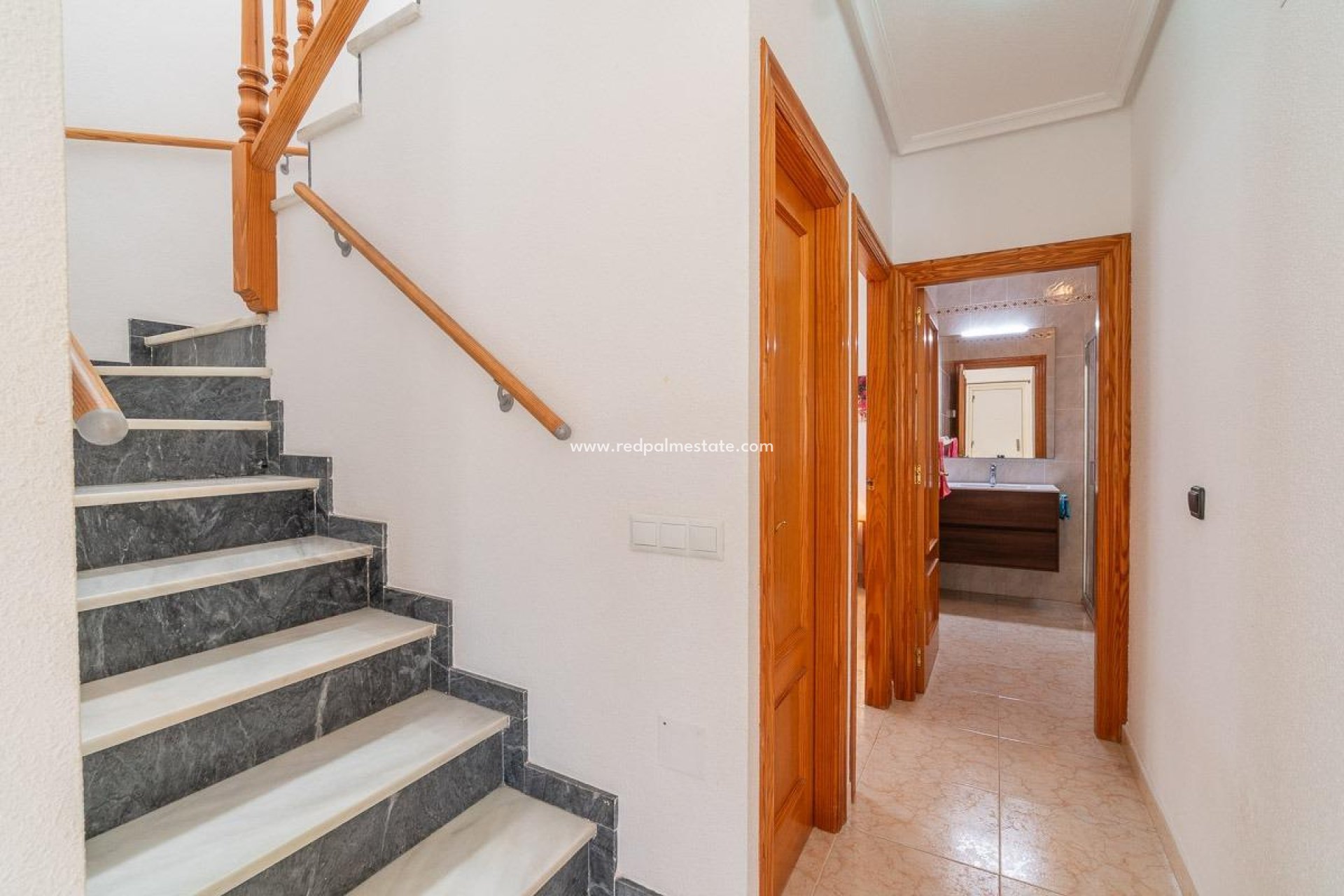 Resale - Villa -
Orihuela Costa - Playa Flamenca