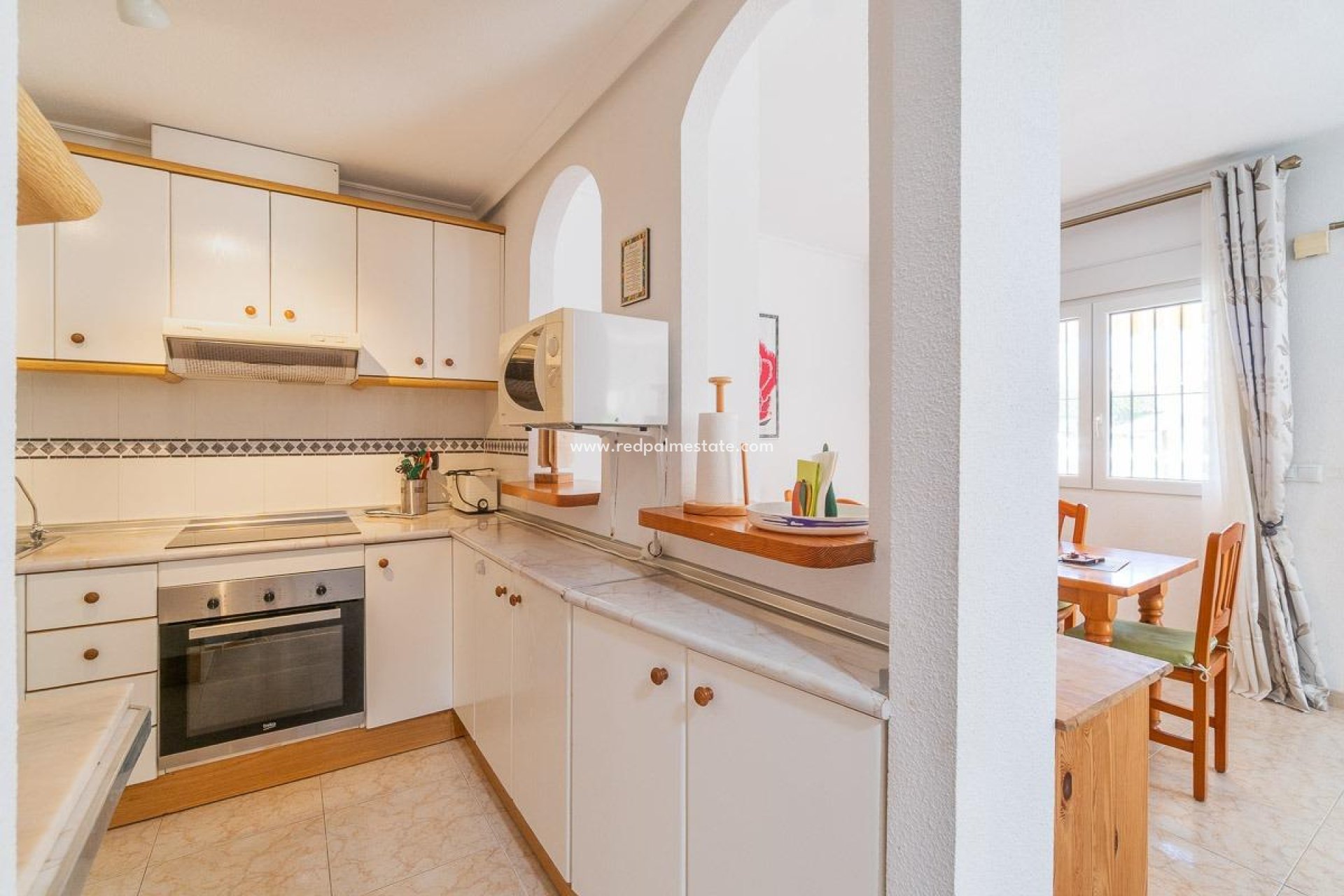 Resale - Villa -
Orihuela Costa - Playa Flamenca