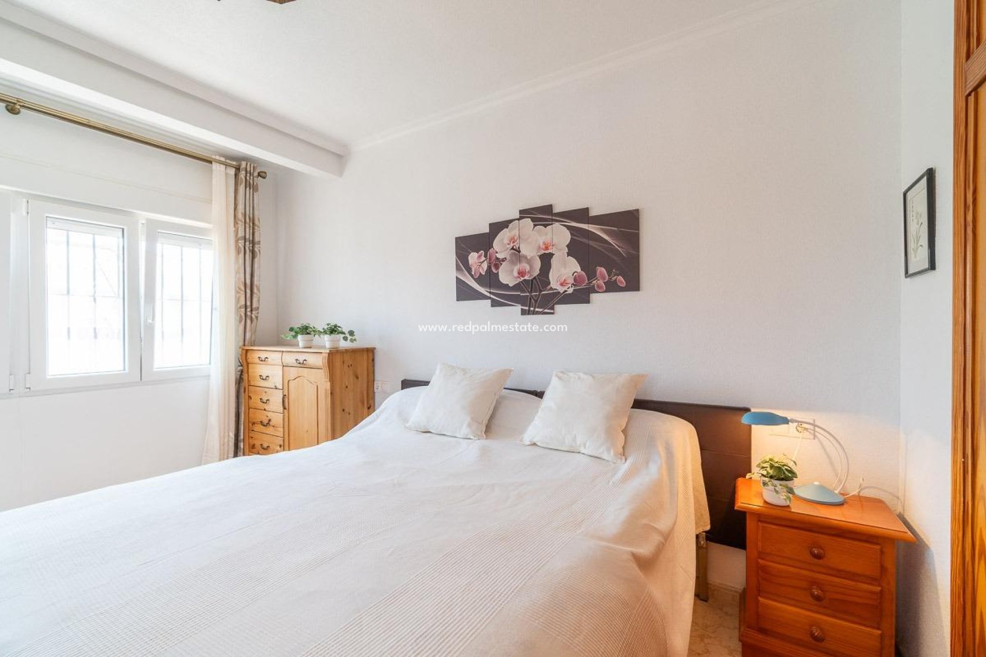 Resale - Villa -
Orihuela Costa - Playa Flamenca