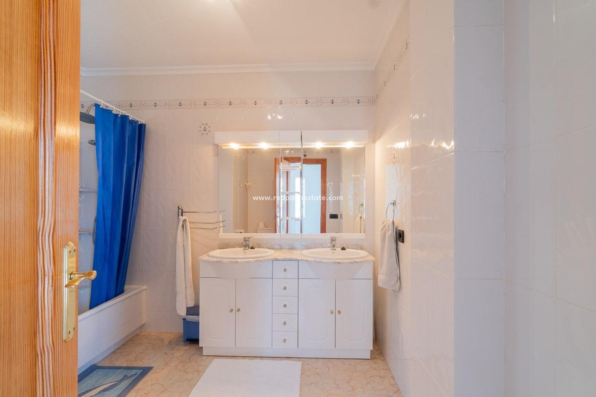 Resale - Villa -
Orihuela Costa - Playa Flamenca