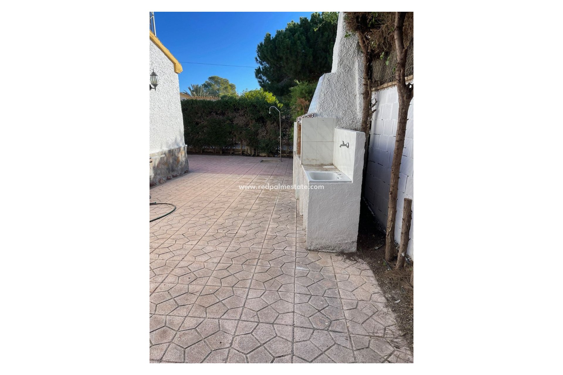 Resale - Villa -
Orihuela Costa - Punta prima