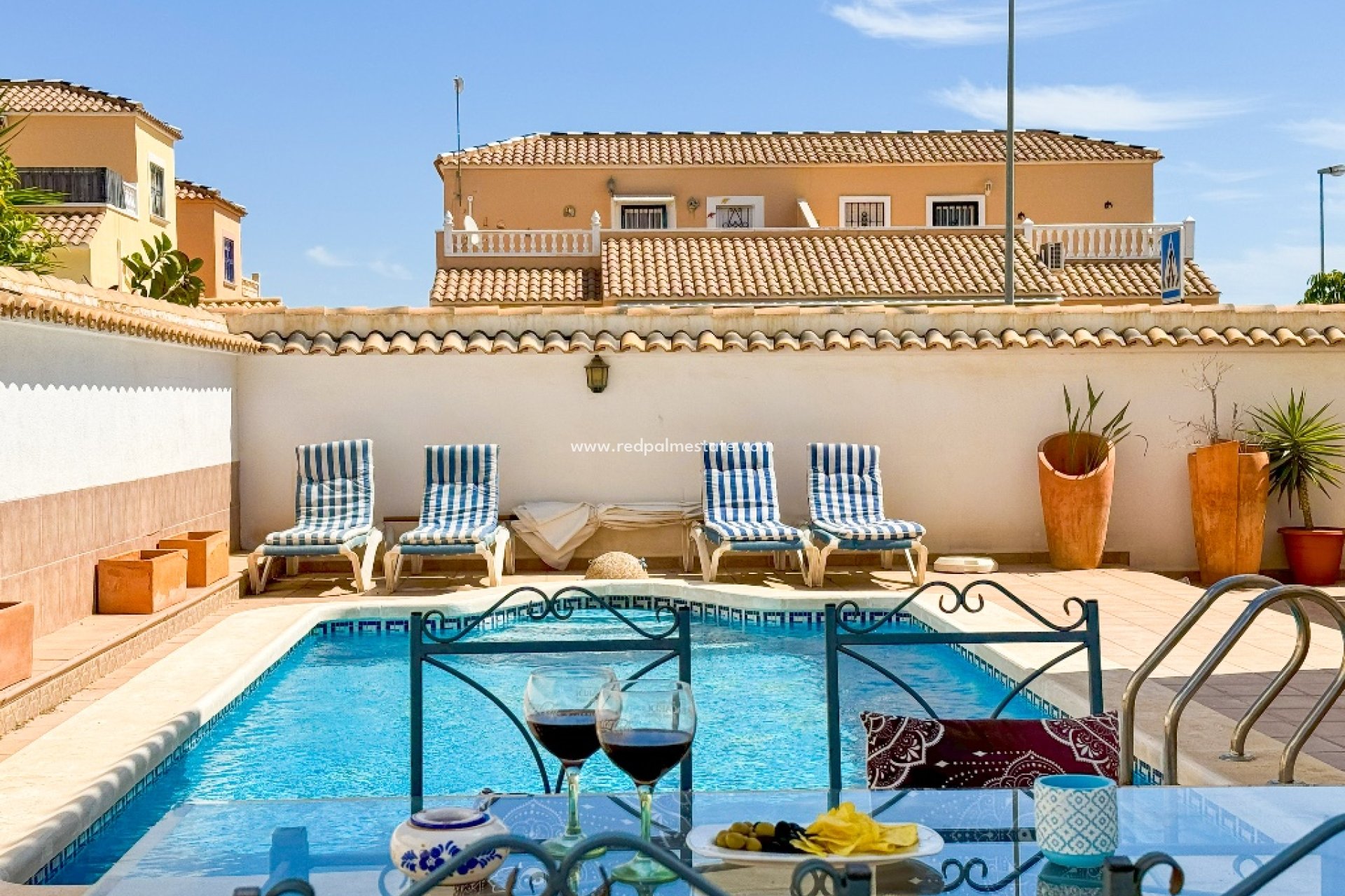 Resale - Villa -
Orihuela Costa - Punta Prima