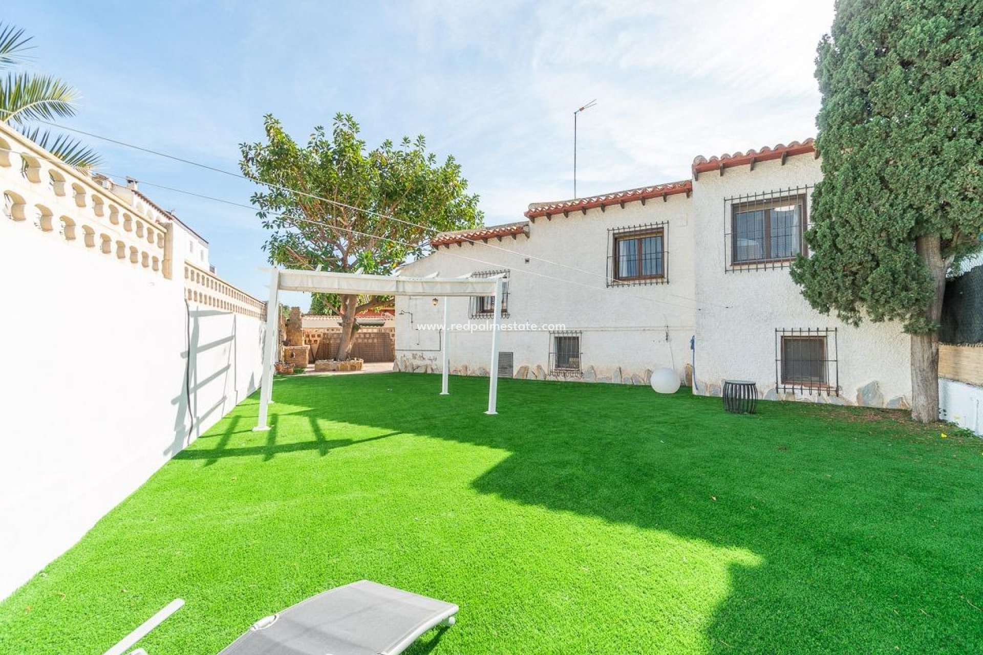 Resale - Villa -
Orihuela Costa - Punta Prima