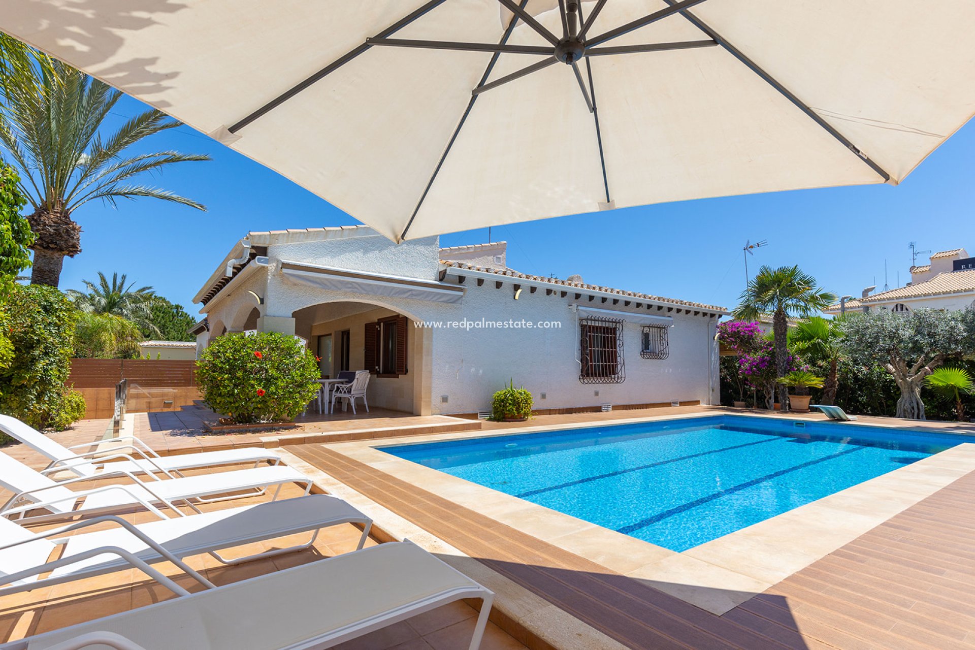 Resale - Villa -
Orihuela Costa - Punta prima
