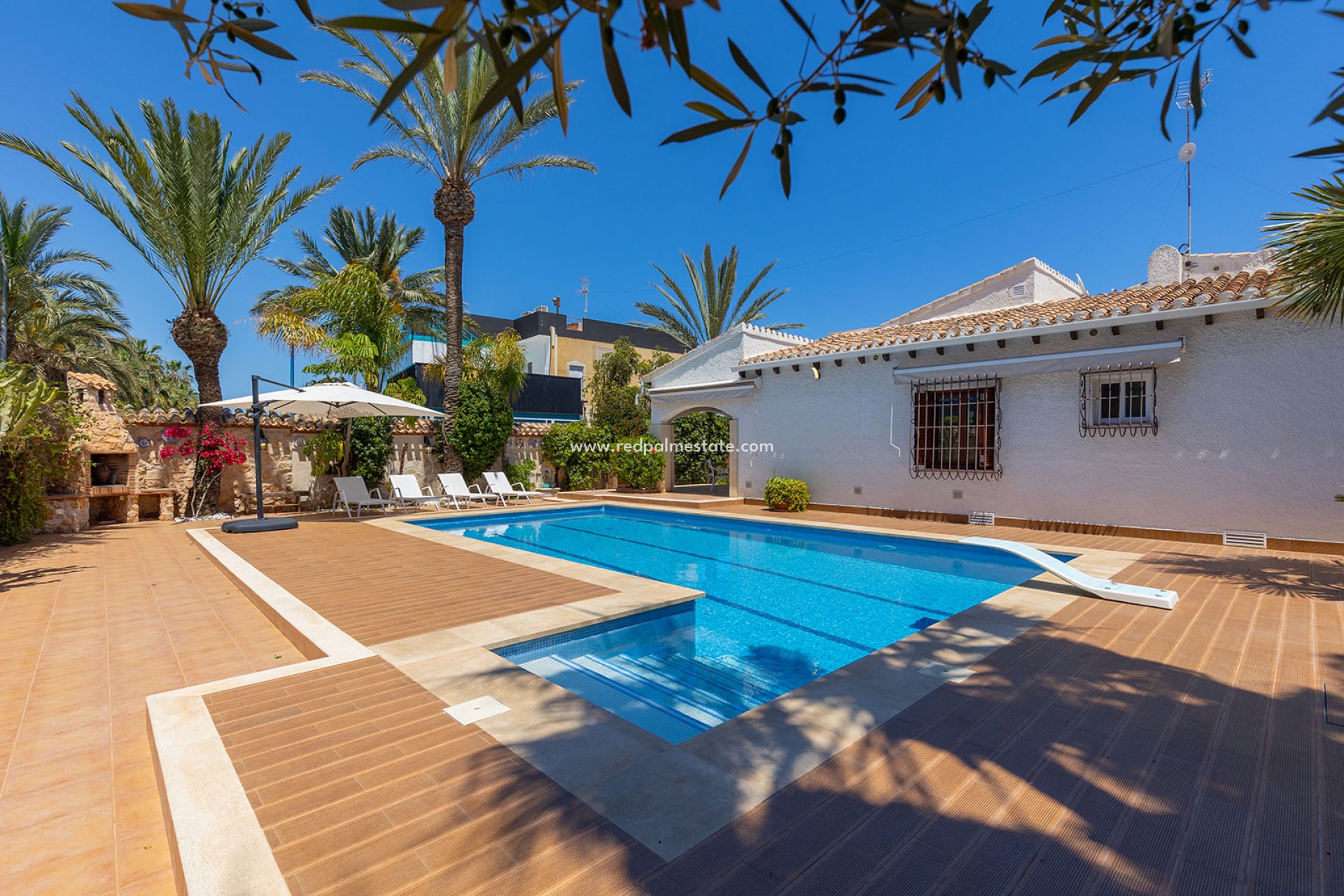 Resale - Villa -
Orihuela Costa - Punta prima