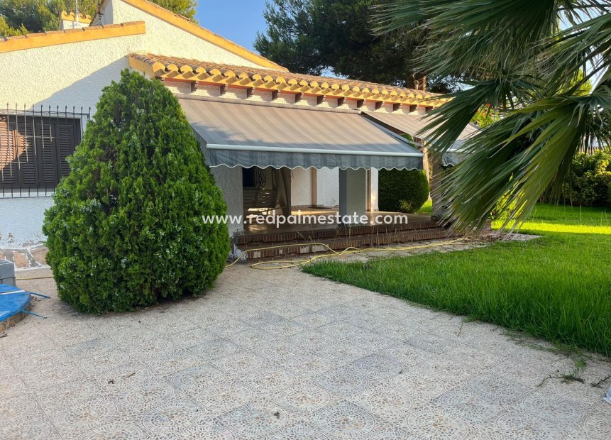 Resale - Villa -
Orihuela Costa - Punta Prima