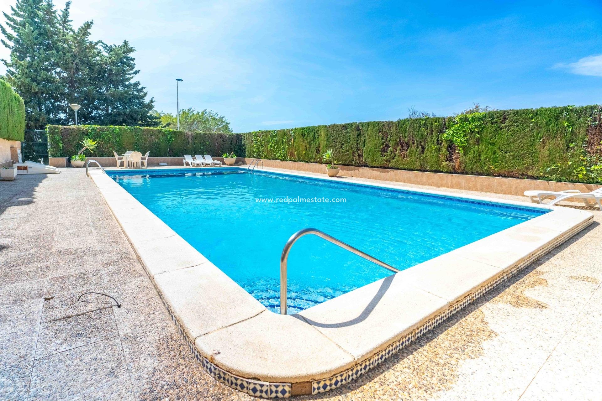 Resale - Villa -
Orihuela Costa - Punta prima