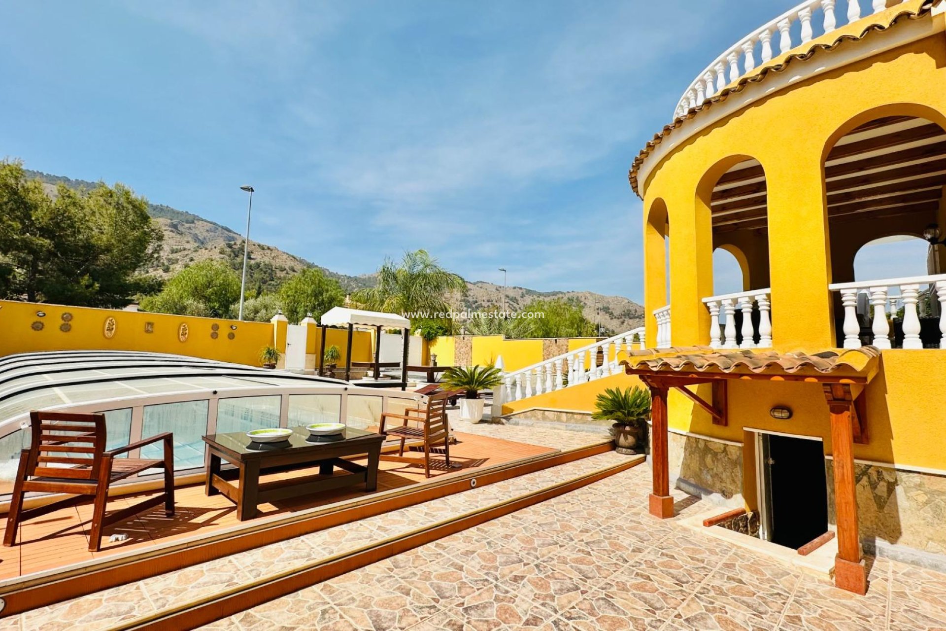 Resale - Villa -
Orihuela Costa - Urb. Montepinar