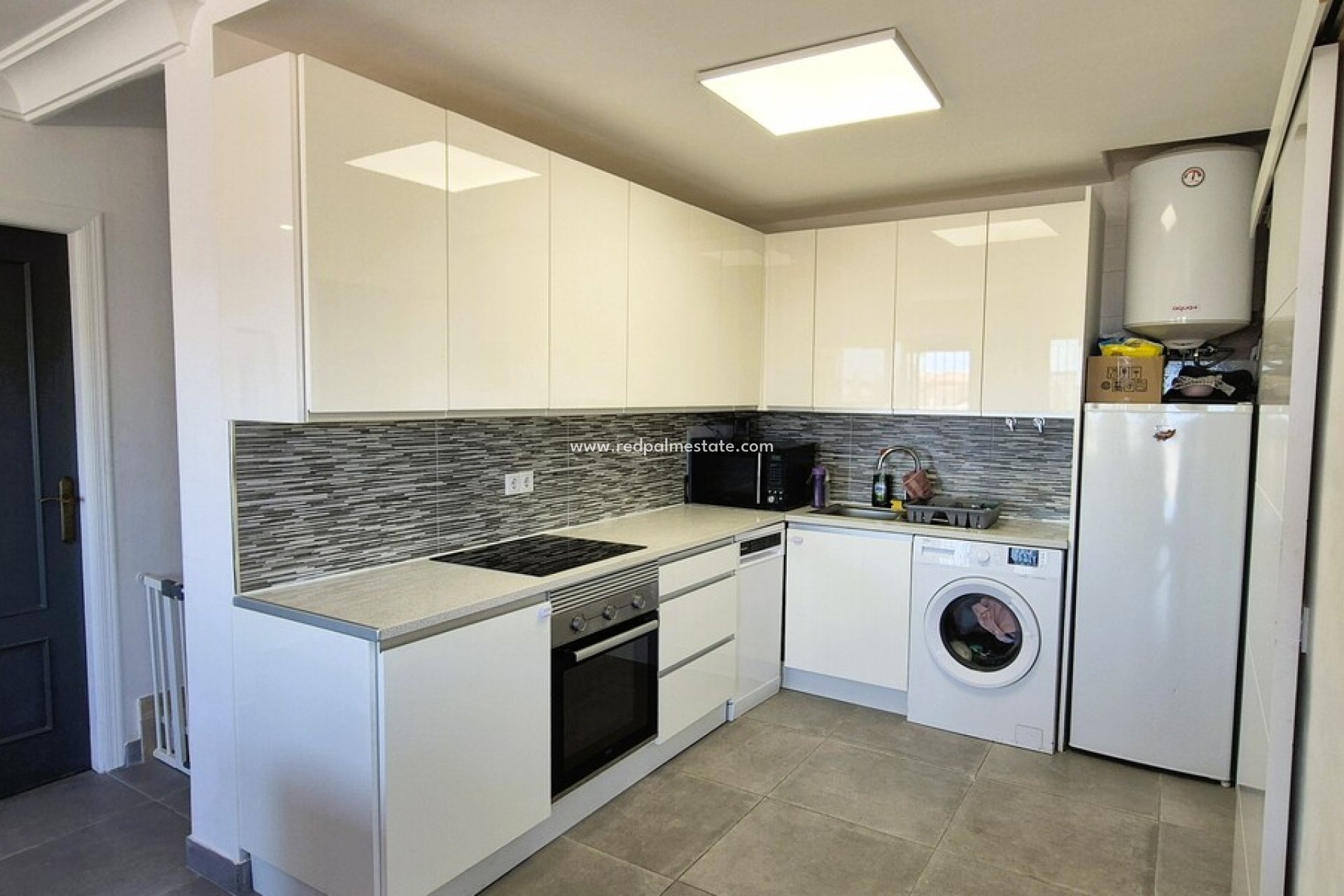 Resale - Villa -
Orihuela Costa - Villamartín