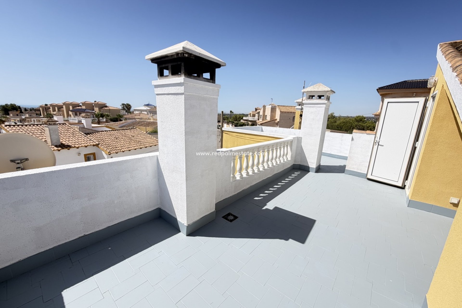 Resale - Villa -
Orihuela Costa - Villamartín