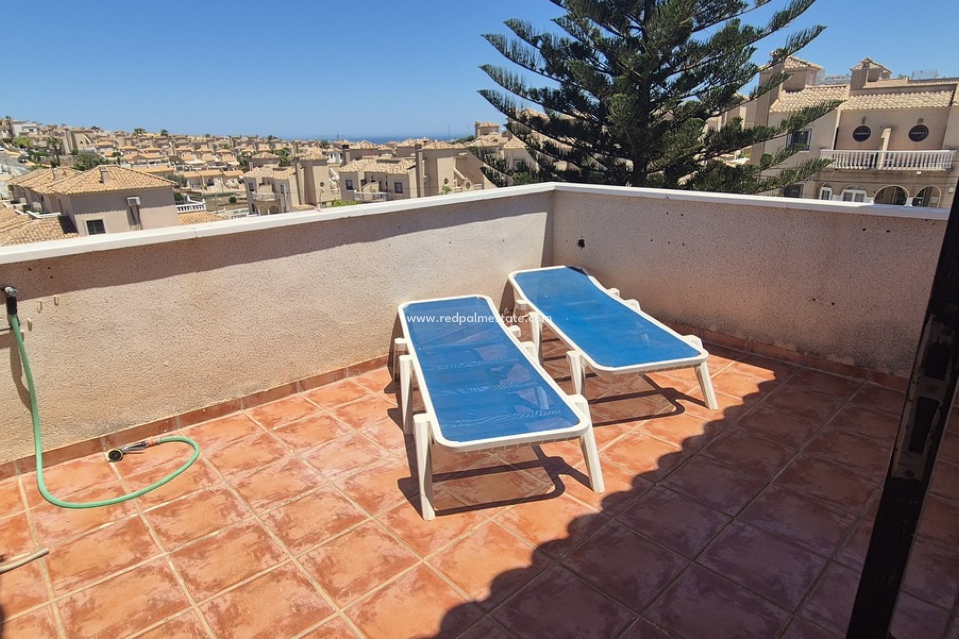 Resale - Villa -
Orihuela Costa - Villamartín
