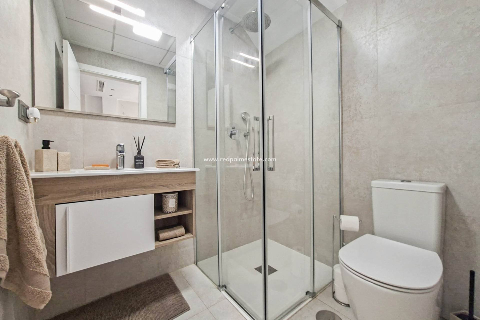 Resale - Villa -
Orihuela Costa - Villamartín