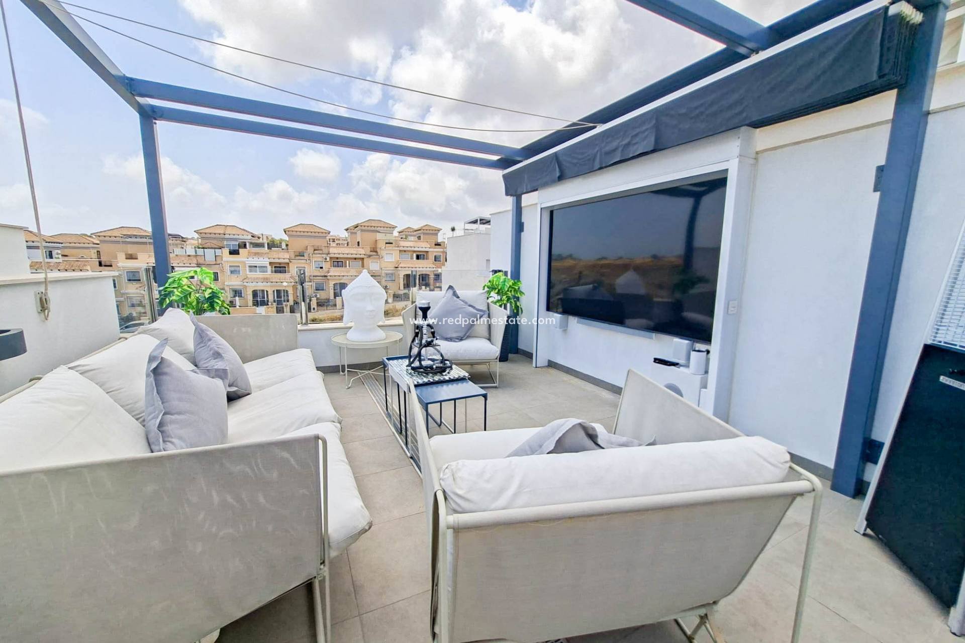 Resale - Villa -
Orihuela Costa - Villamartín