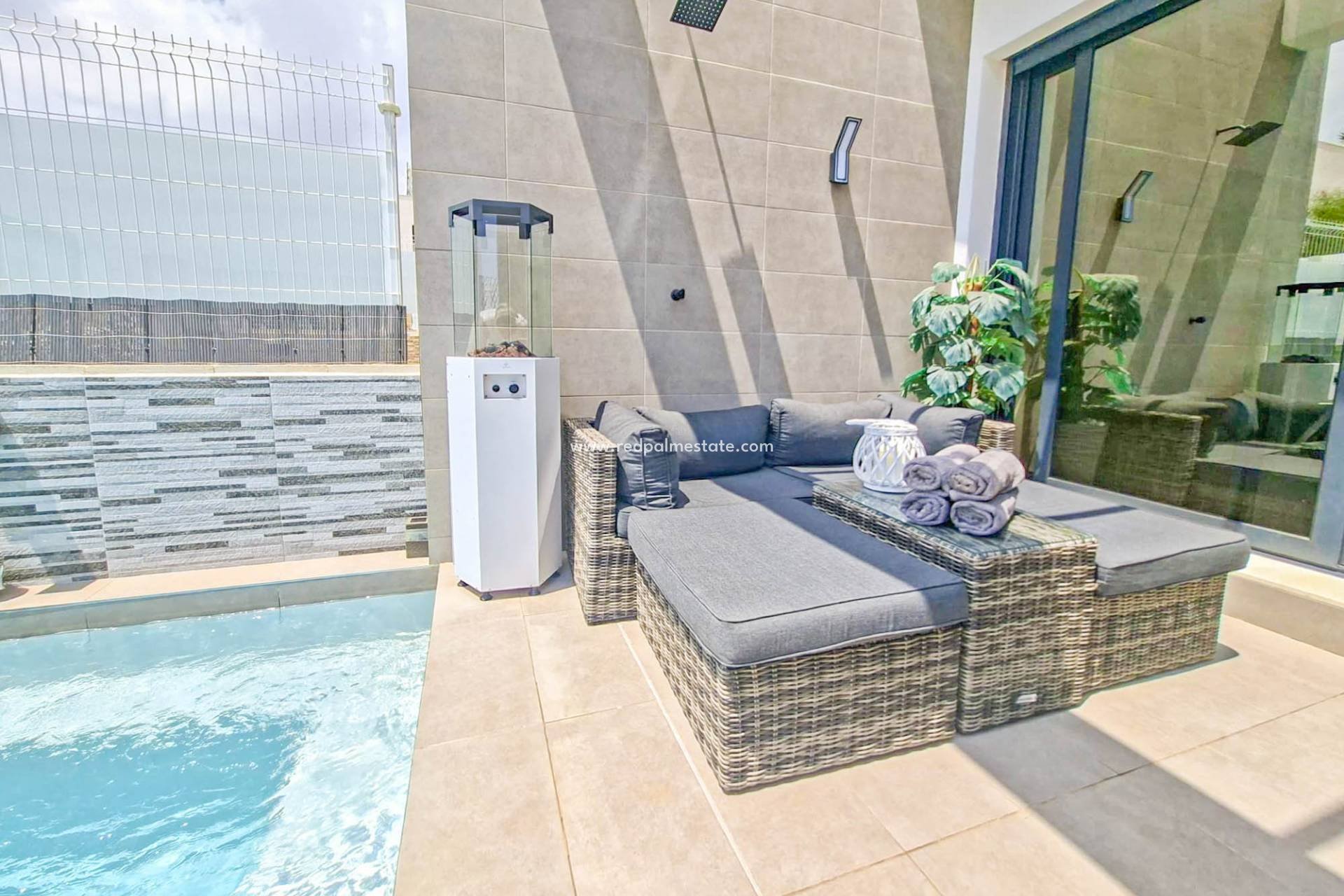 Resale - Villa -
Orihuela Costa - Villamartín