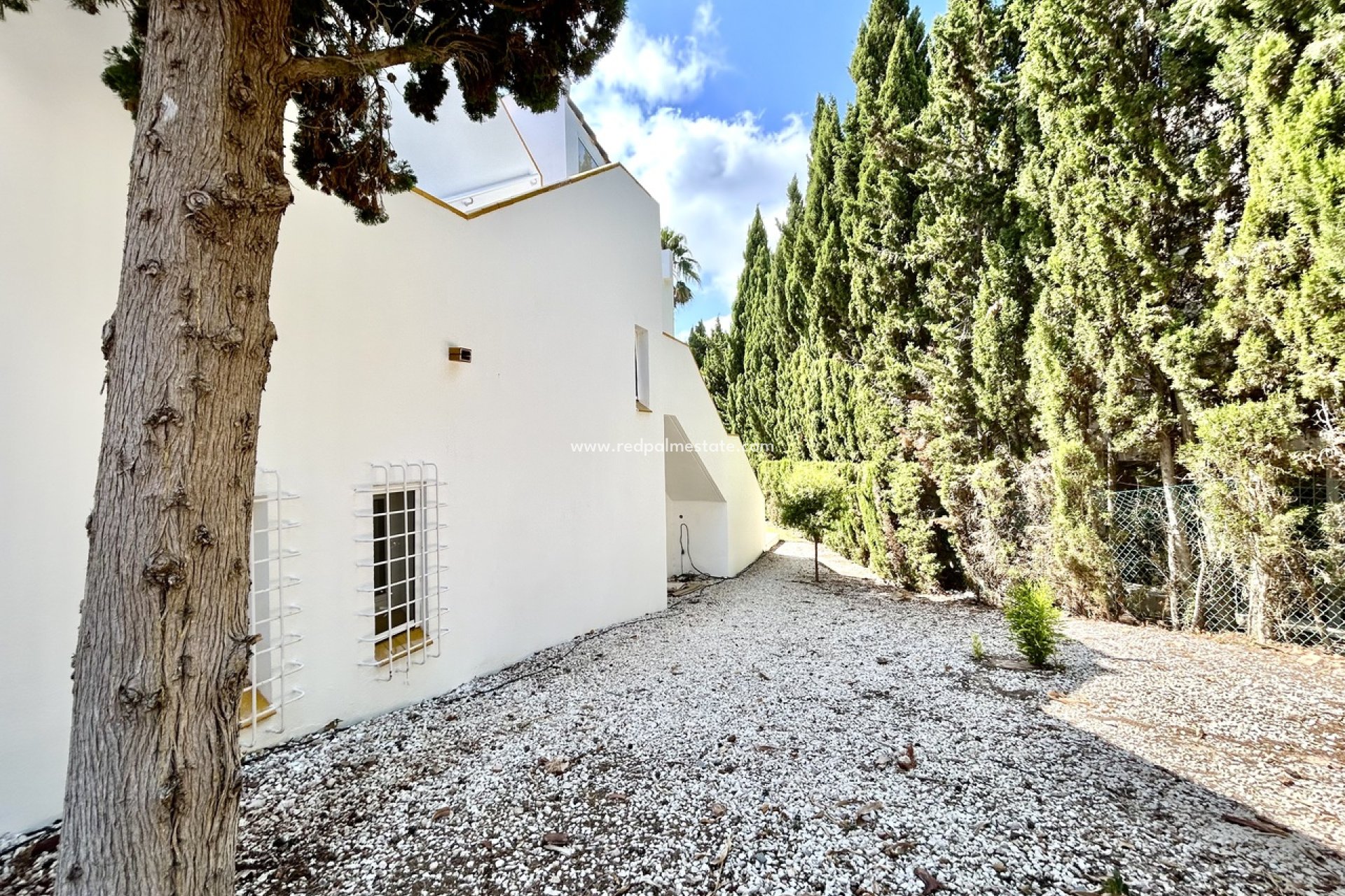 Resale - Villa -
Orihuela Costa - Villamartín