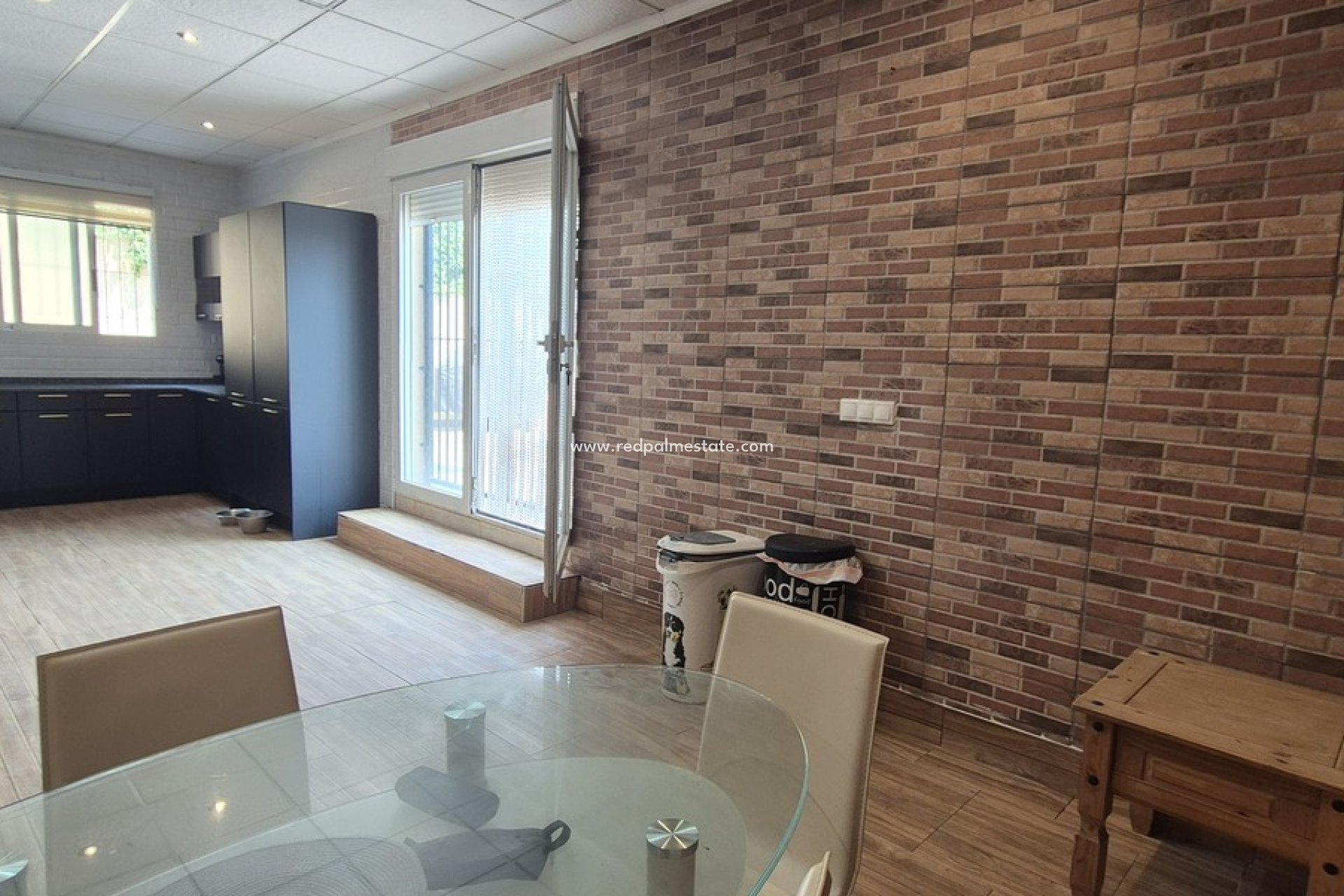 Resale - Villa -
Orihuela Costa - Villamartín