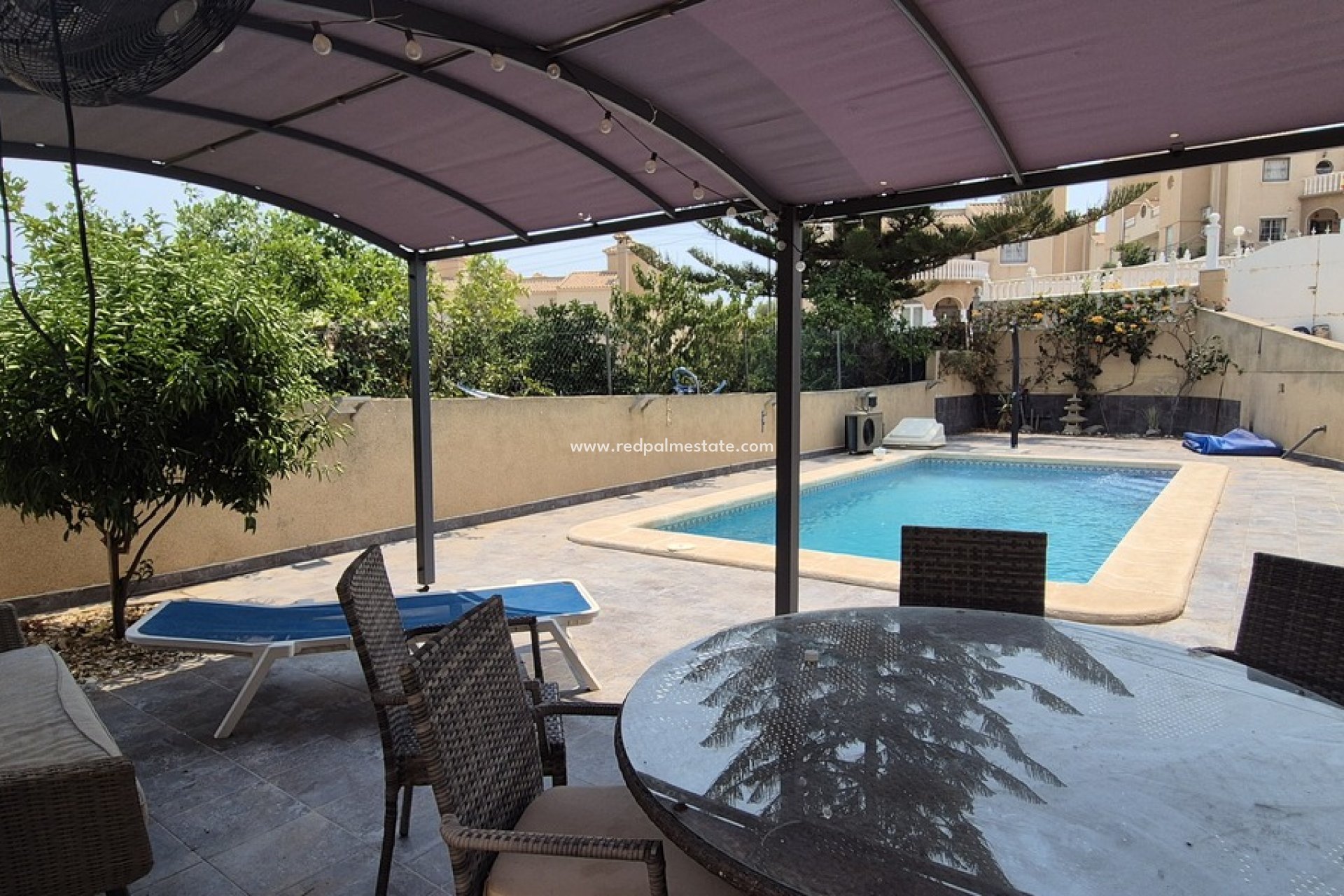 Resale - Villa -
Orihuela Costa - Villamartín