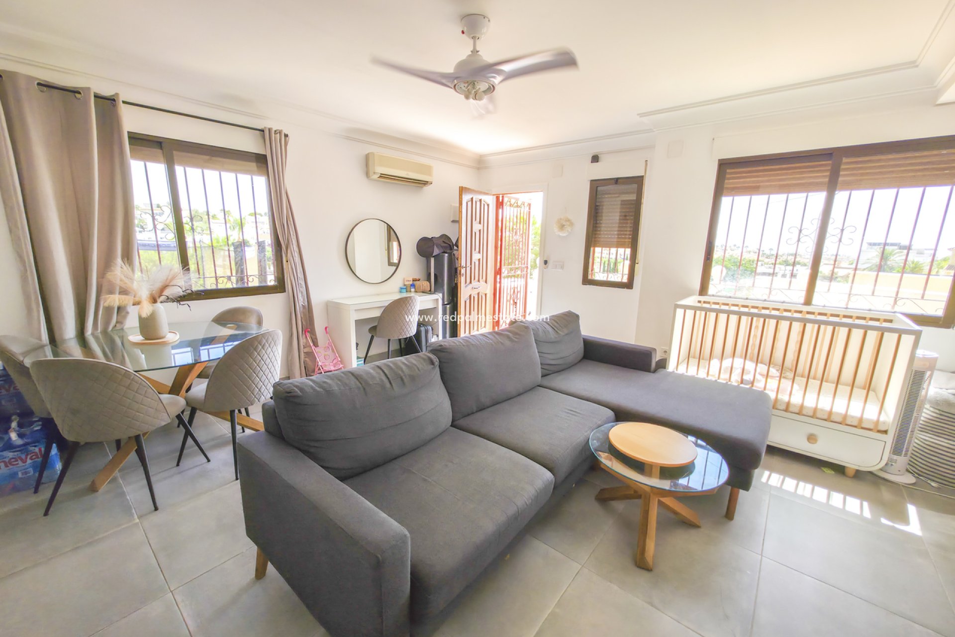 Resale - Villa -
Orihuela Costa - Villamartín