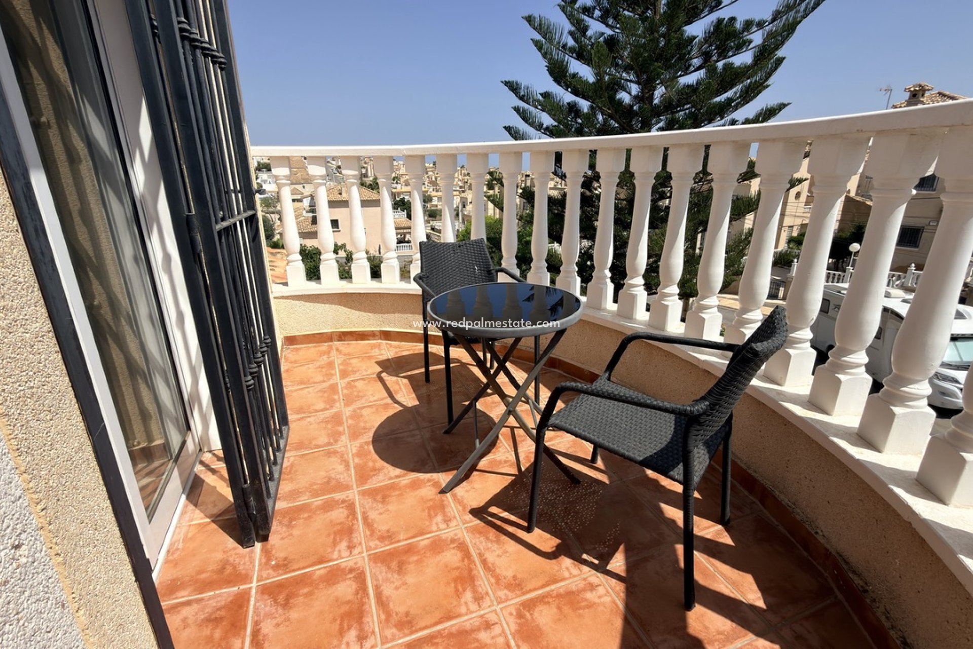 Resale - Villa -
Orihuela Costa - Villamartín