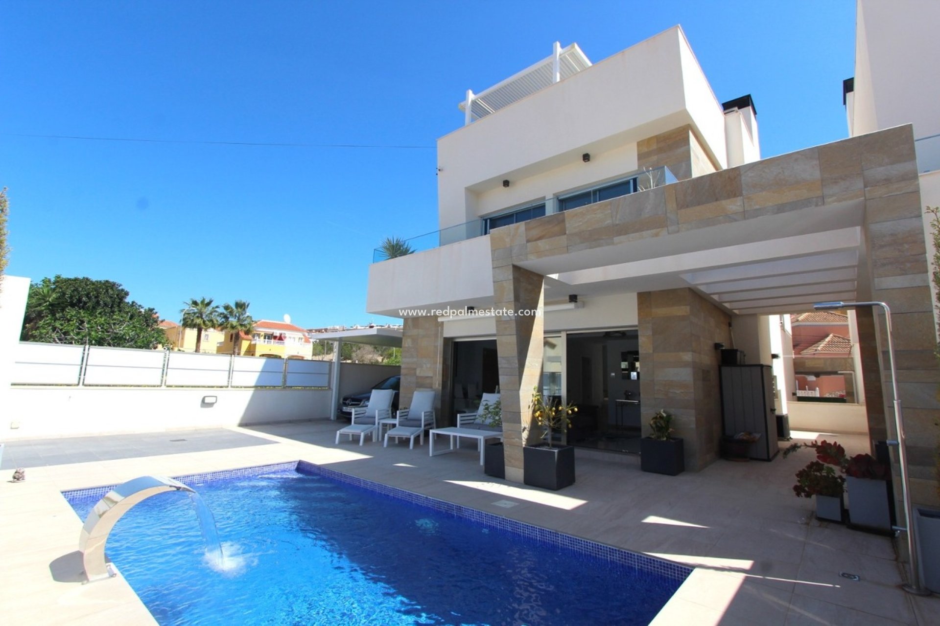 Resale - Villa -
Orihuela Costa - Villamartín
