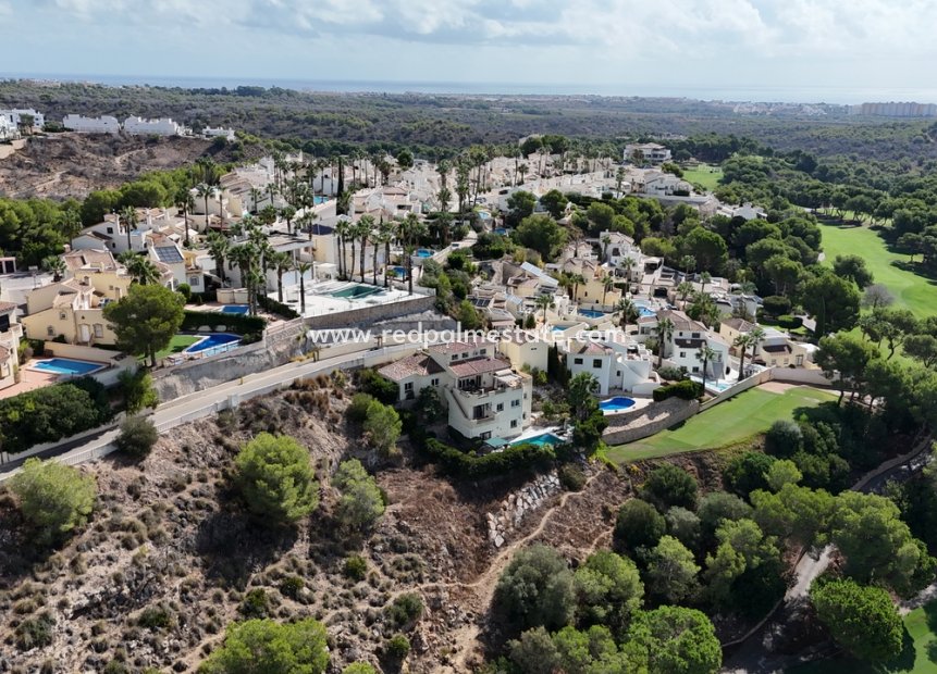 Resale - Villa -
Orihuela Costa - Villamartín