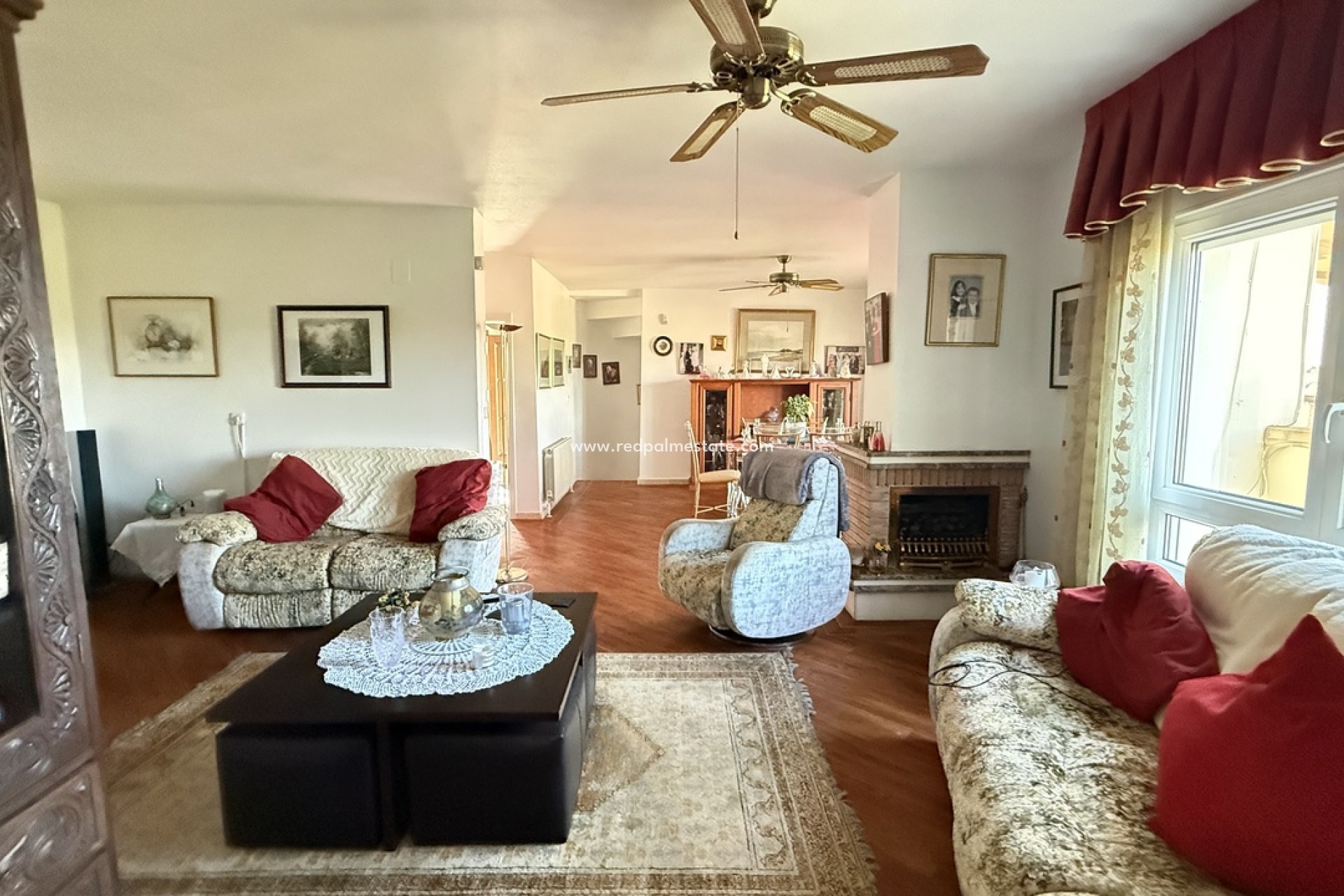 Resale - Villa -
Orihuela Costa - Villamartín