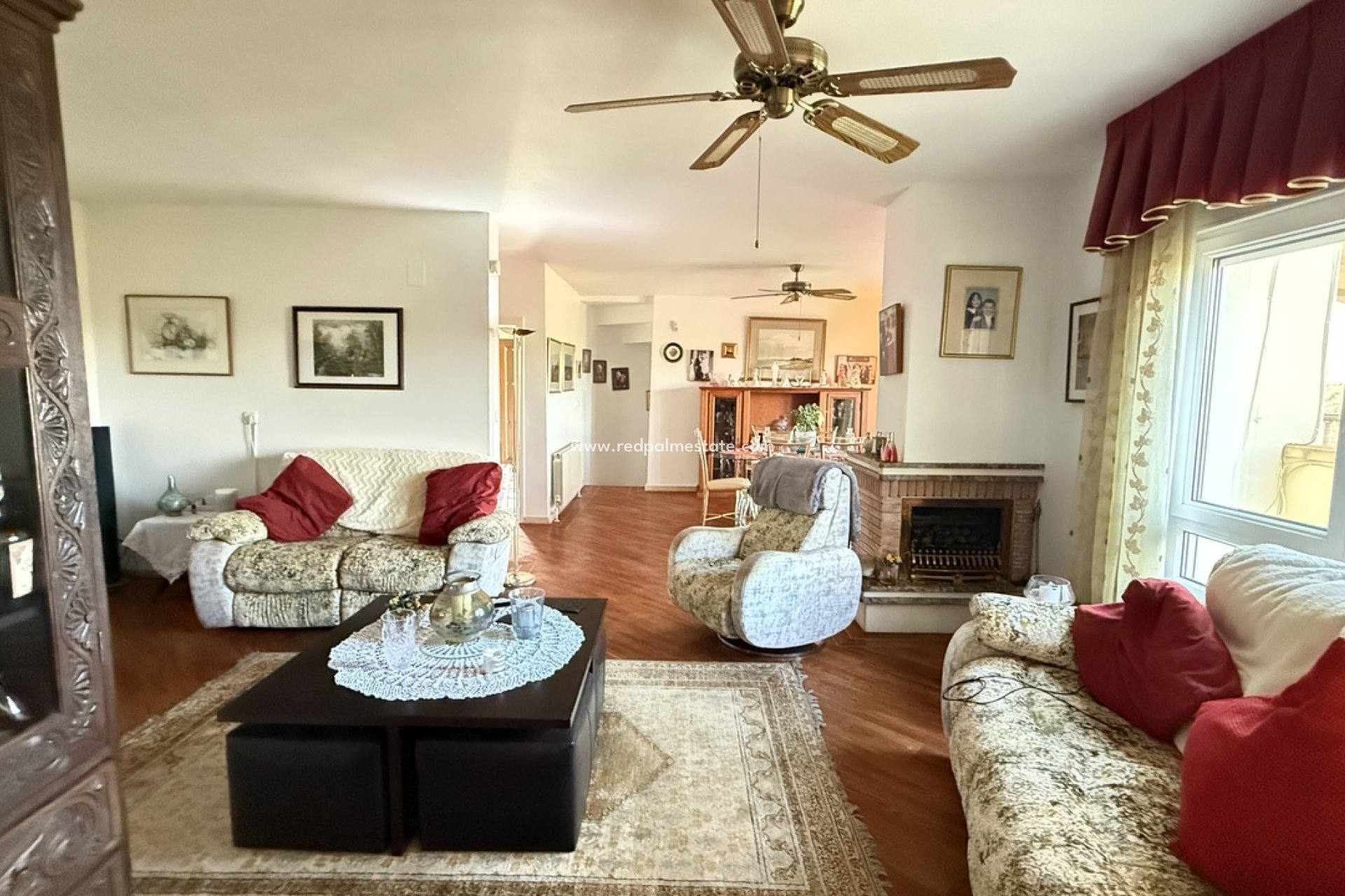 Resale - Villa -
Orihuela Costa - Villamartín