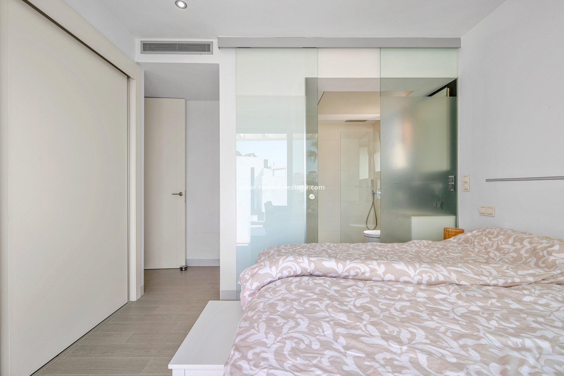 Resale - Villa -
Orihuela Costa - Villamartín