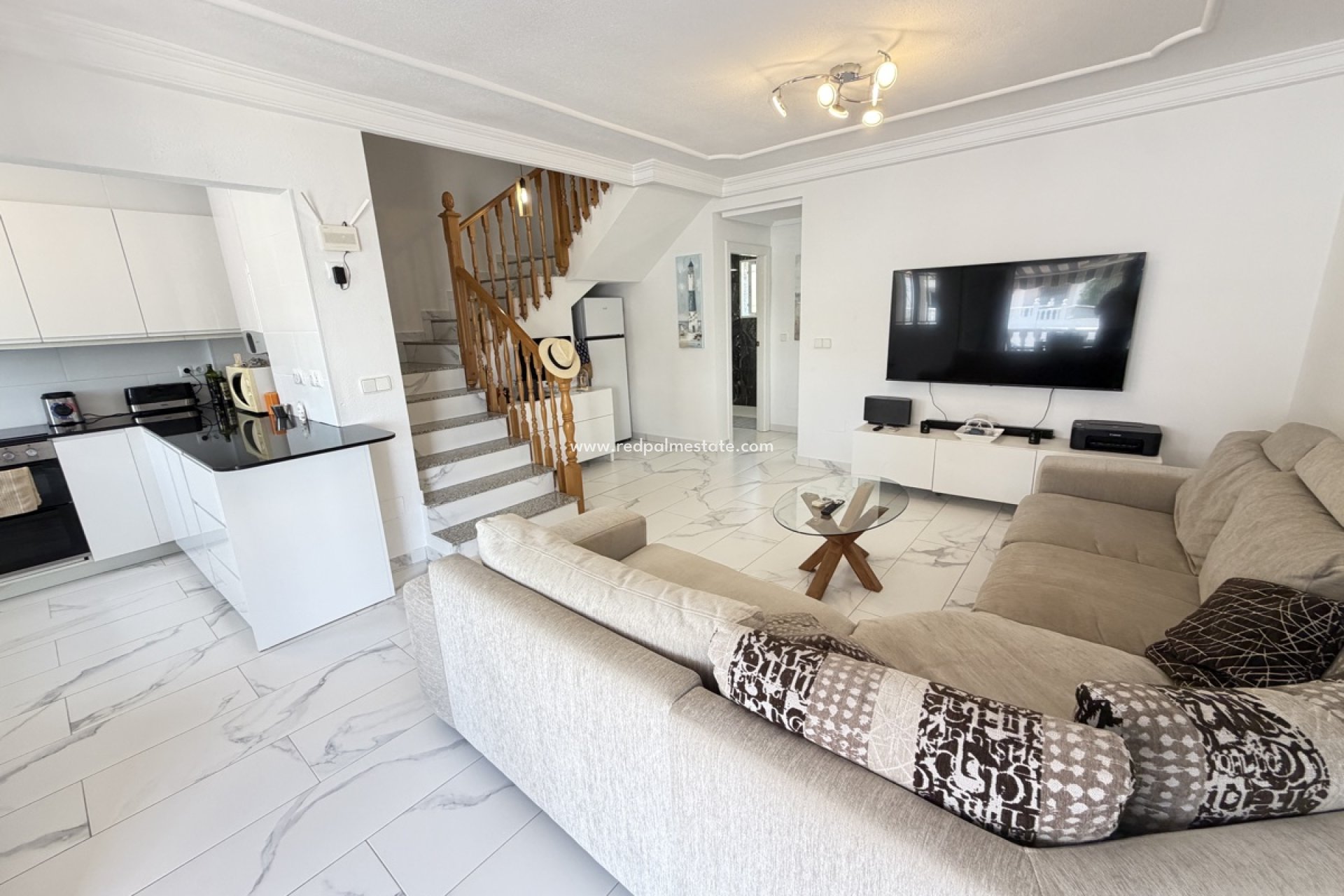Resale - Villa -
Orihuela Costa - Villamartín