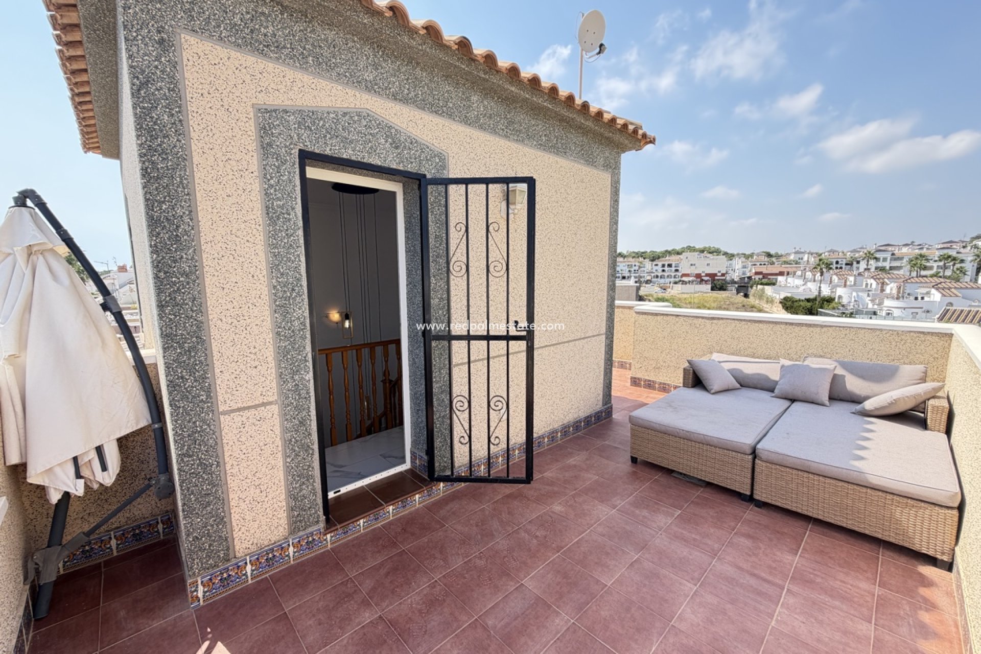 Resale - Villa -
Orihuela Costa - Villamartín