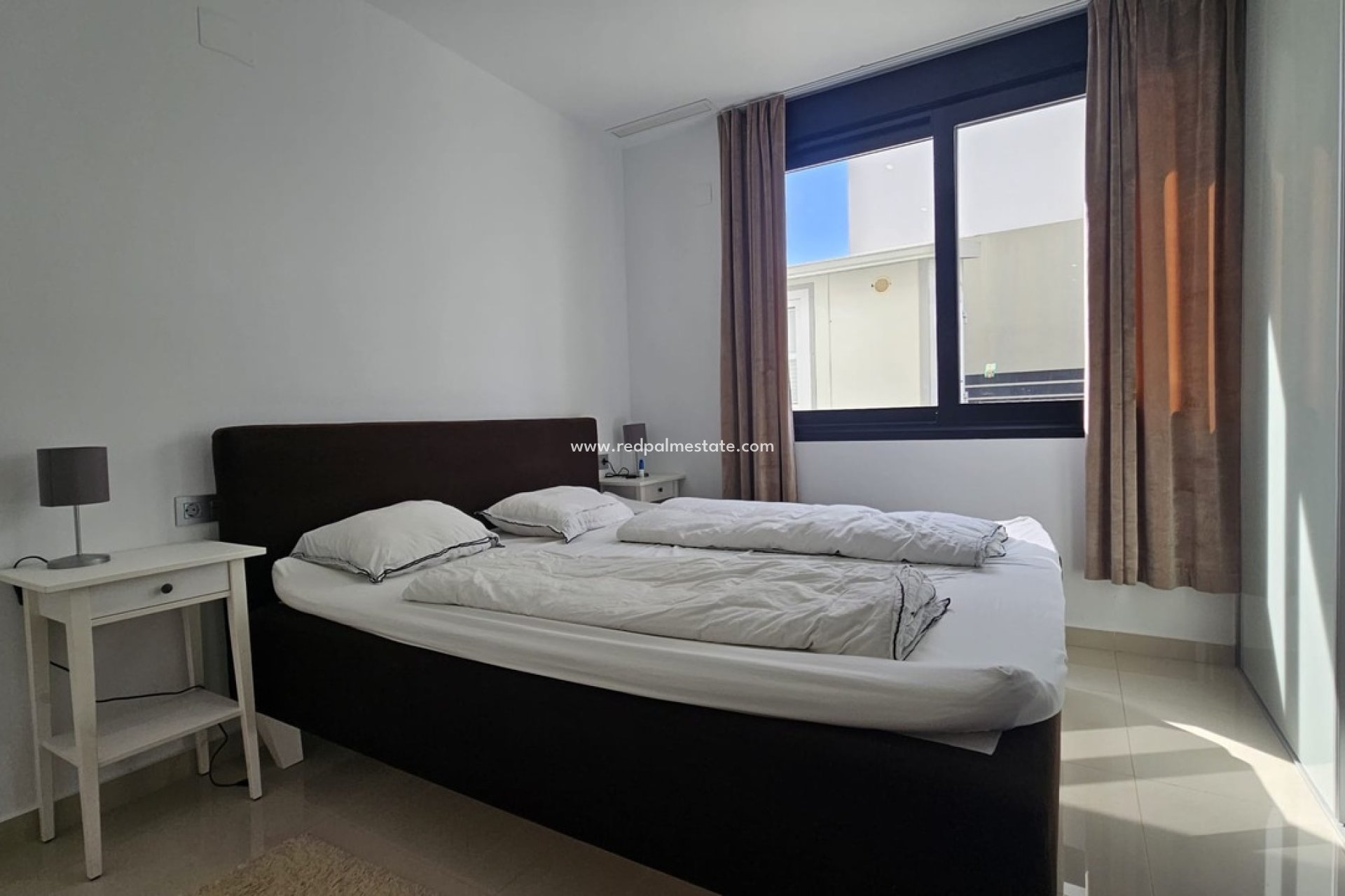 Resale - Villa -
Orihuela Costa - Villamartín