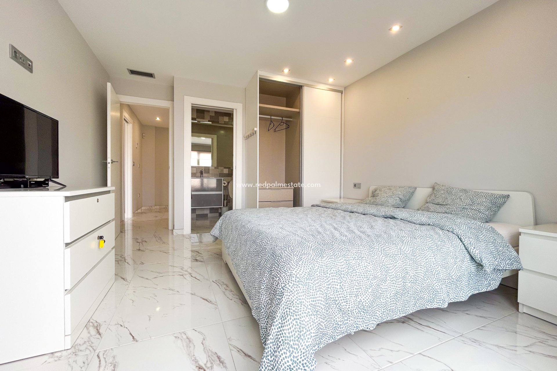 Resale - Villa -
Orihuela Costa - Villamartín