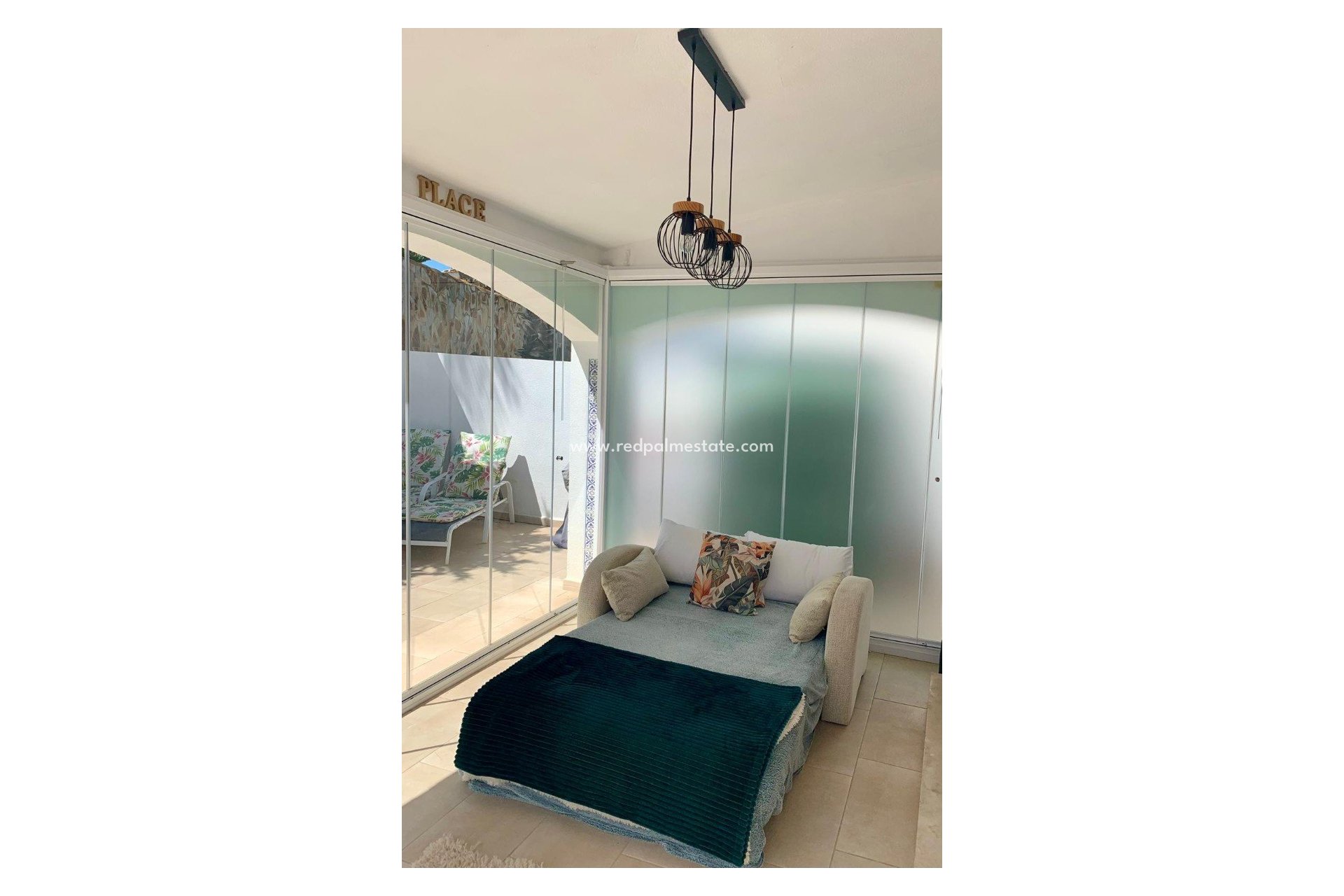 Resale - Villa -
Orihuela Costa - Villamartín