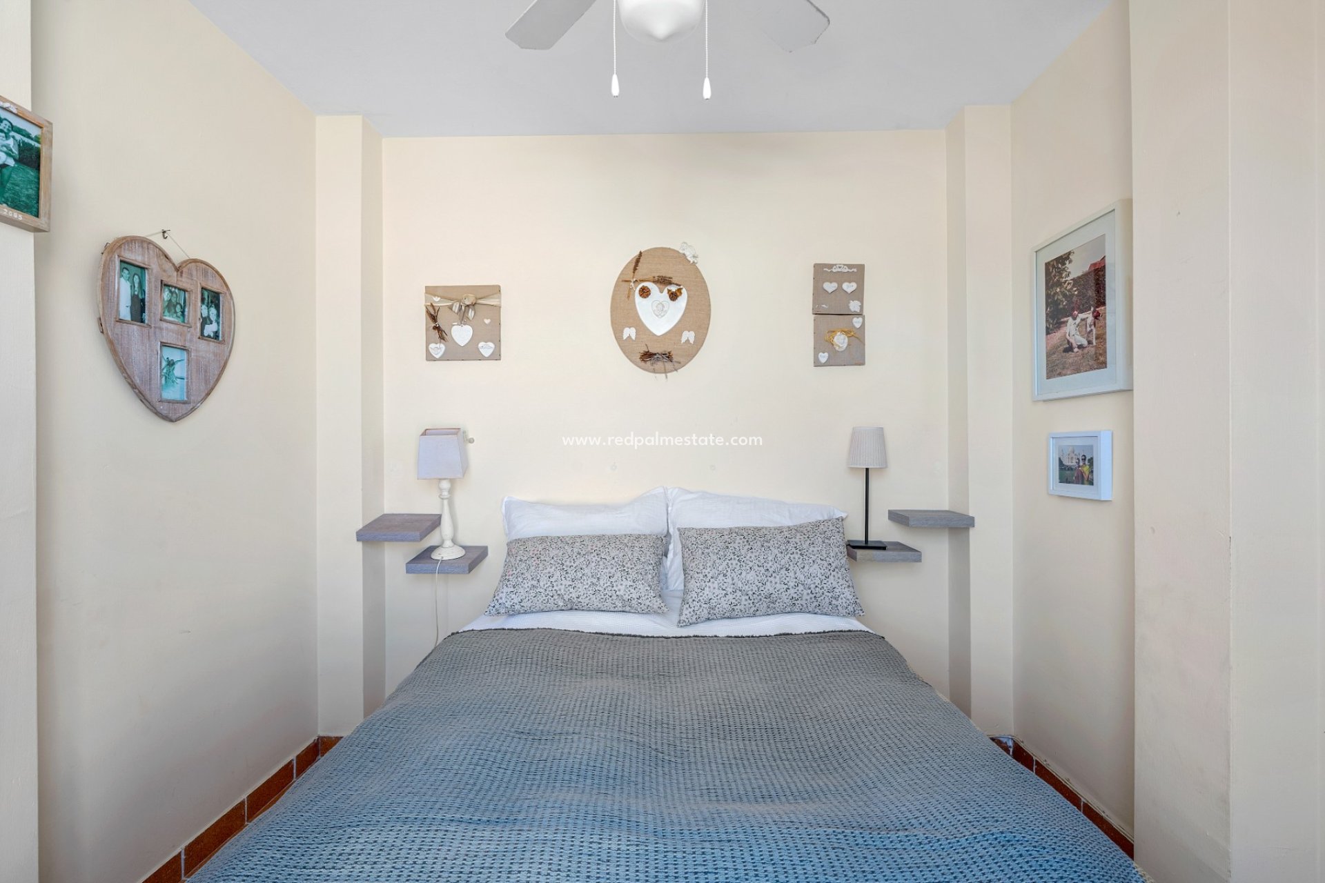 Resale - Villa -
Orihuela Costa - Villamartín
