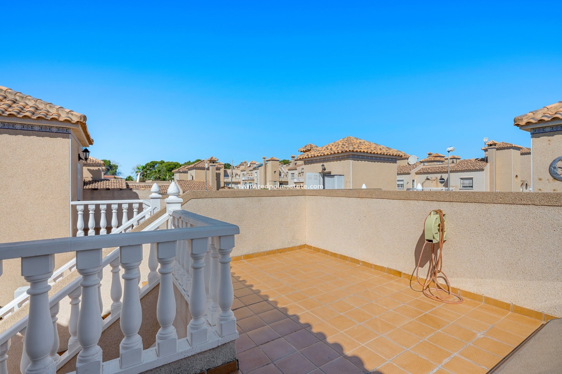Resale - Villa -
Orihuela Costa - Villamartín
