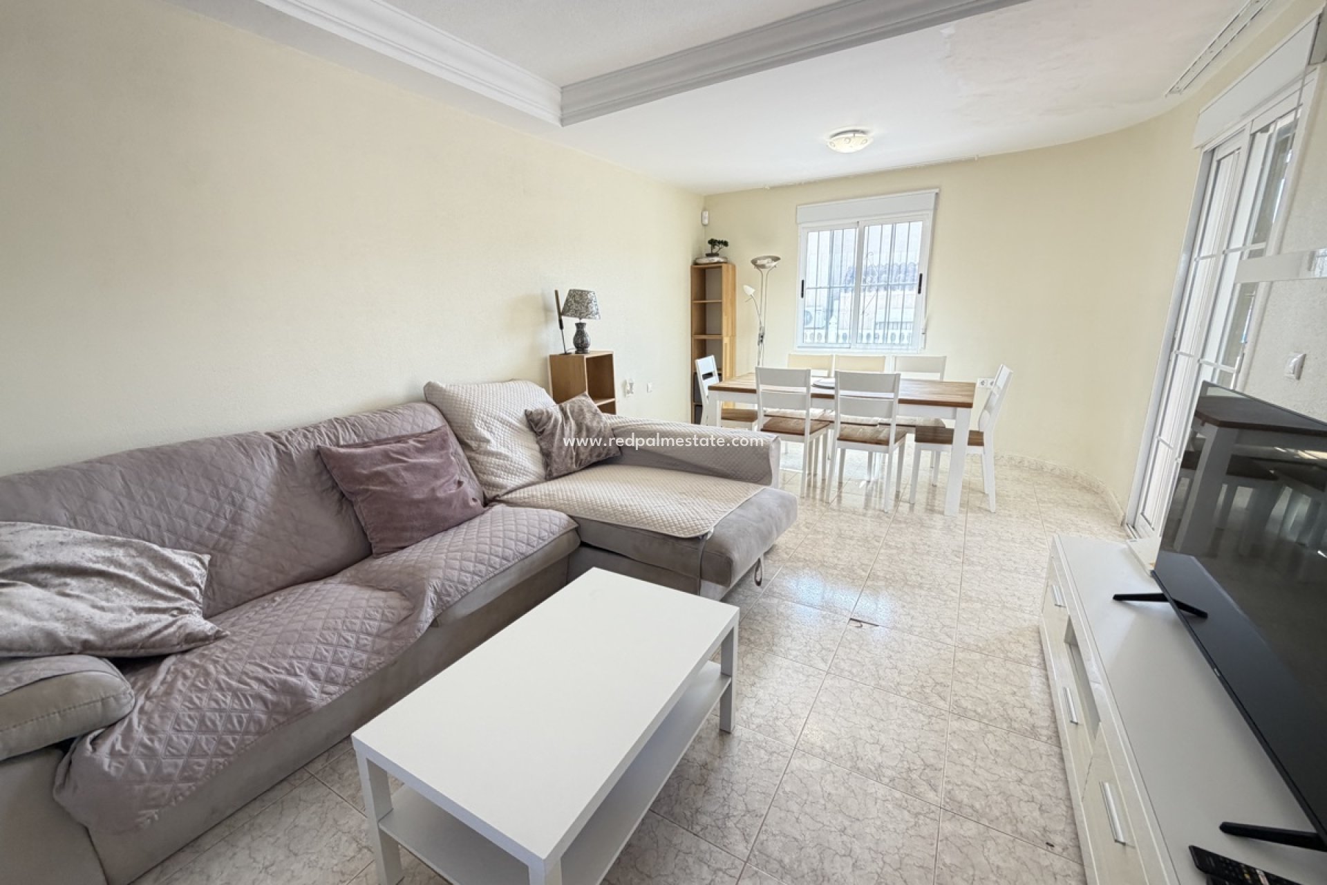 Resale - Villa -
Orihuela Costa - Villamartín