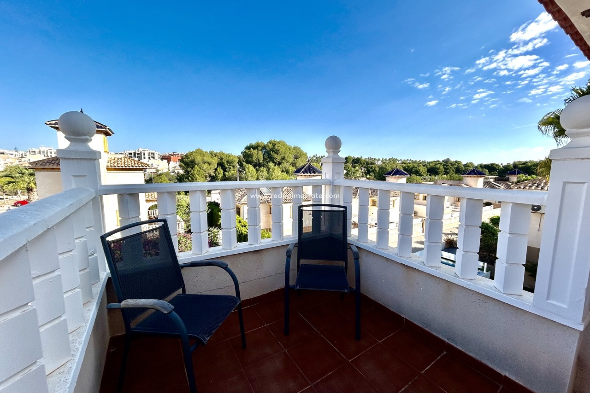 Resale - Villa -
Orihuela Costa - Villamartín