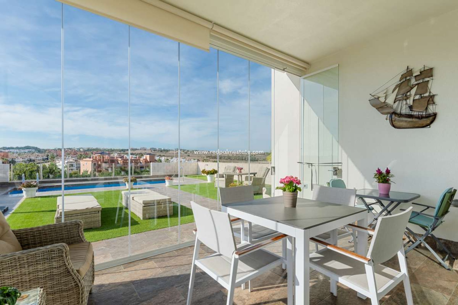 Resale - Villa -
Orihuela Costa - Villamartín