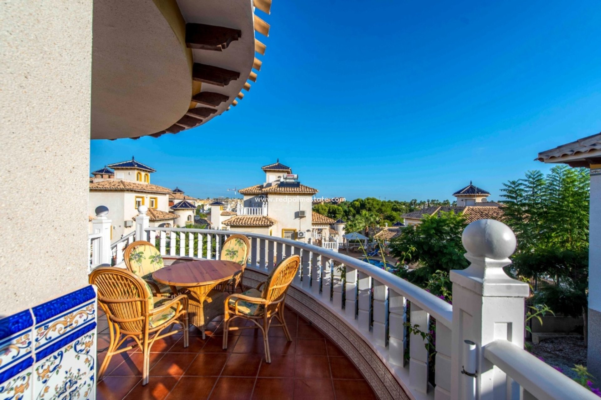 Resale - Villa -
Orihuela Costa - Villamartín