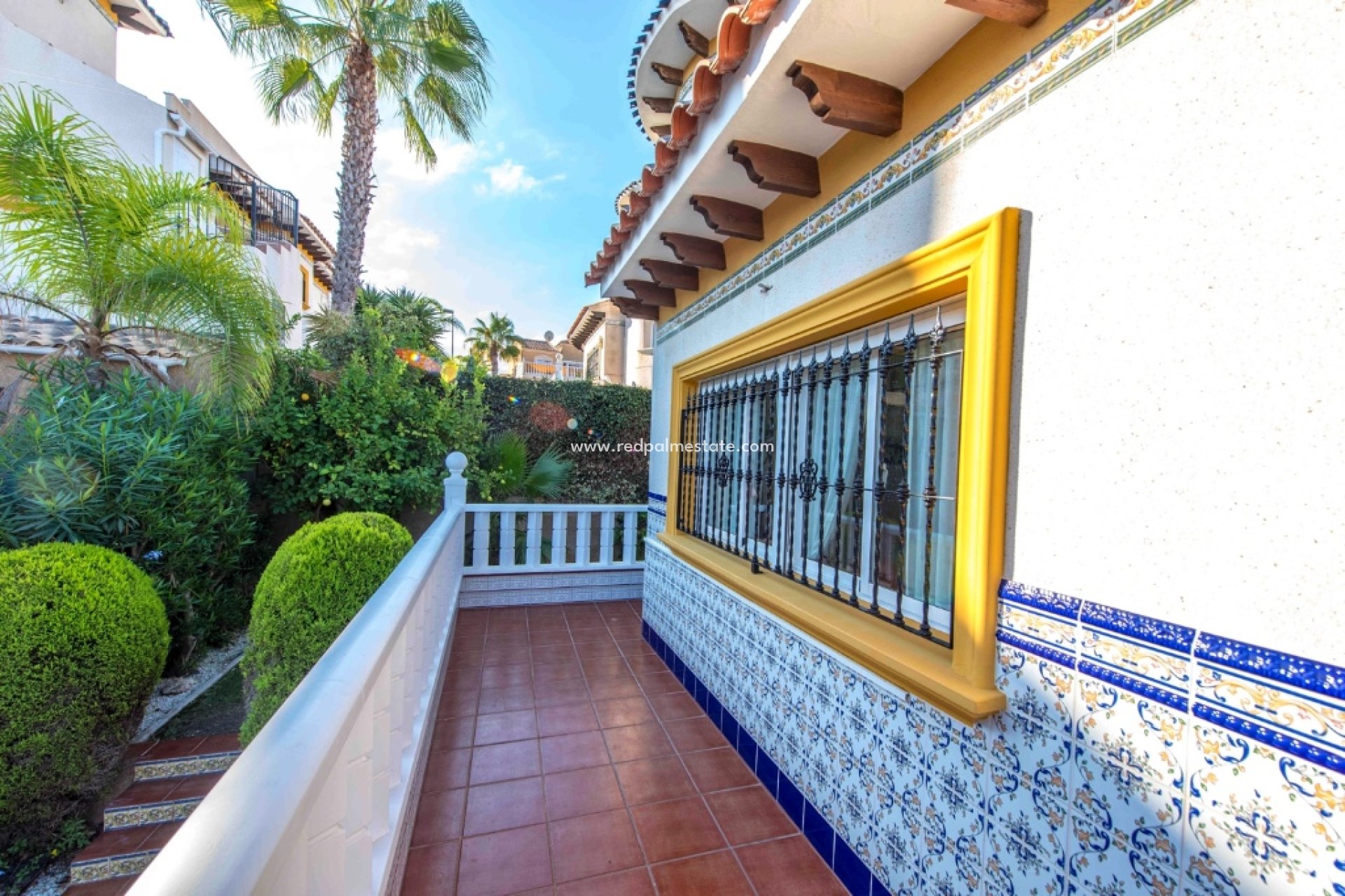 Resale - Villa -
Orihuela Costa - Villamartín