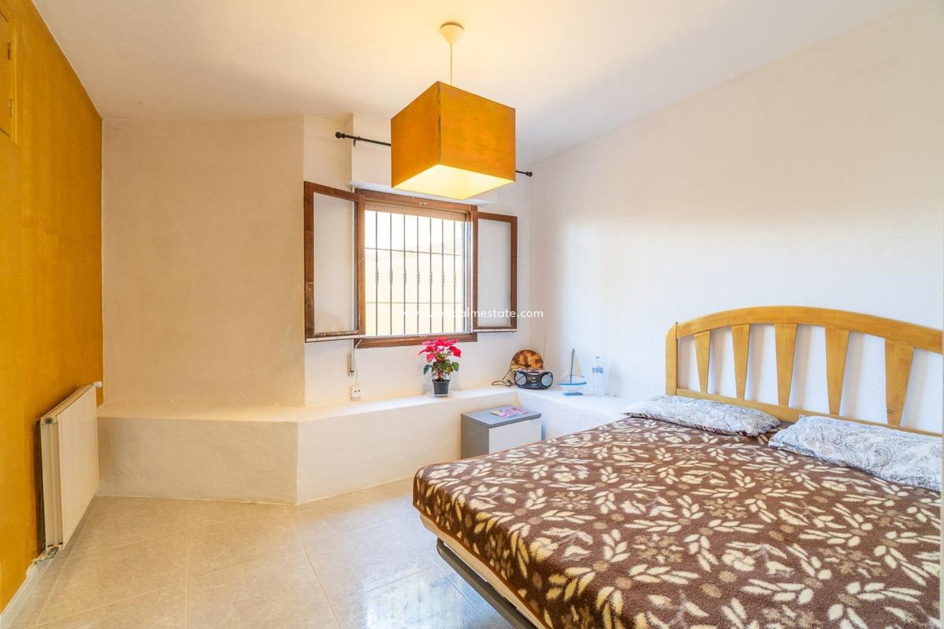 Resale - Villa -
Orihuela Costa - Villamartín