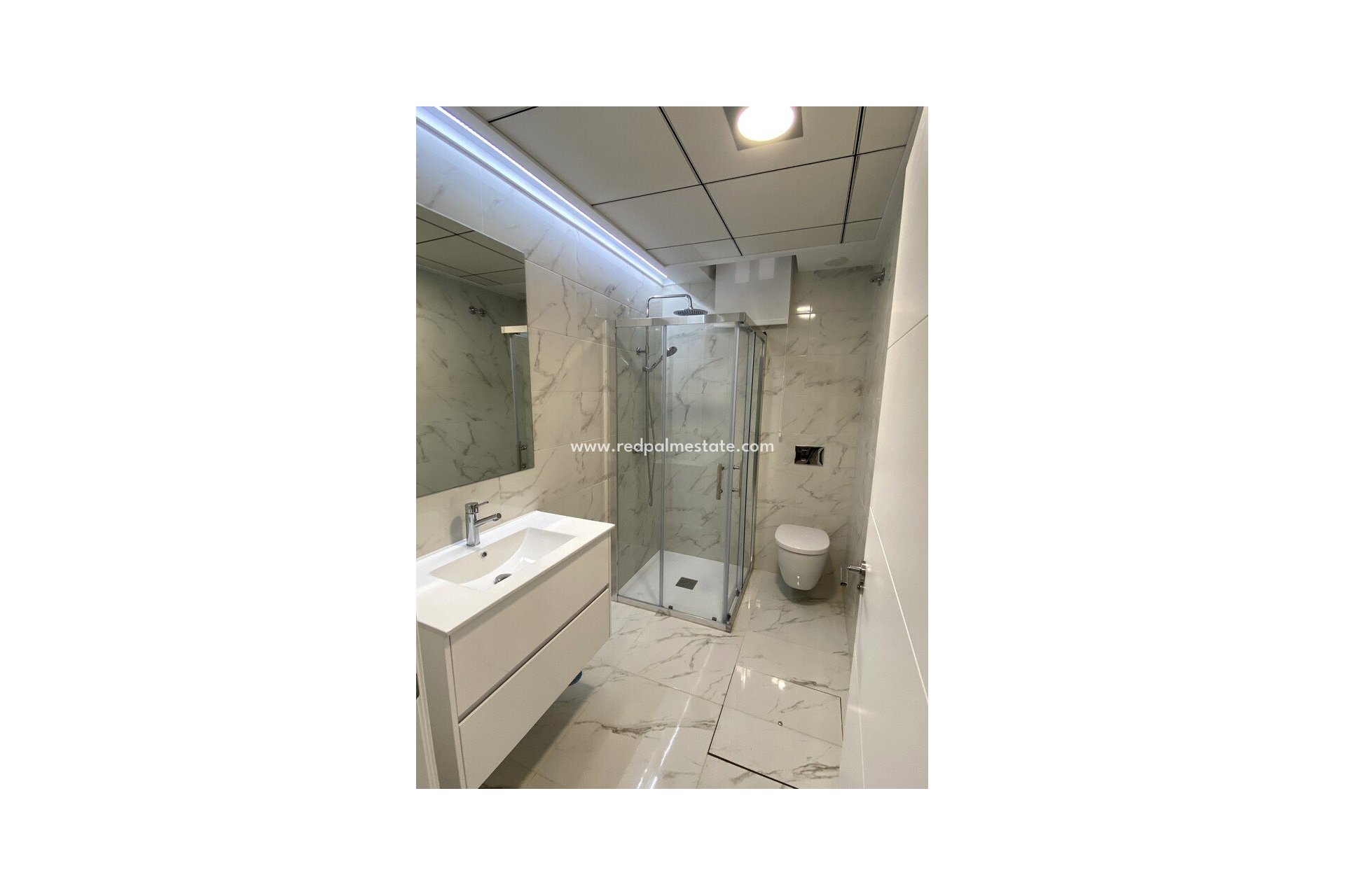 Resale - Villa -
Orihuela Costa - Villamartín