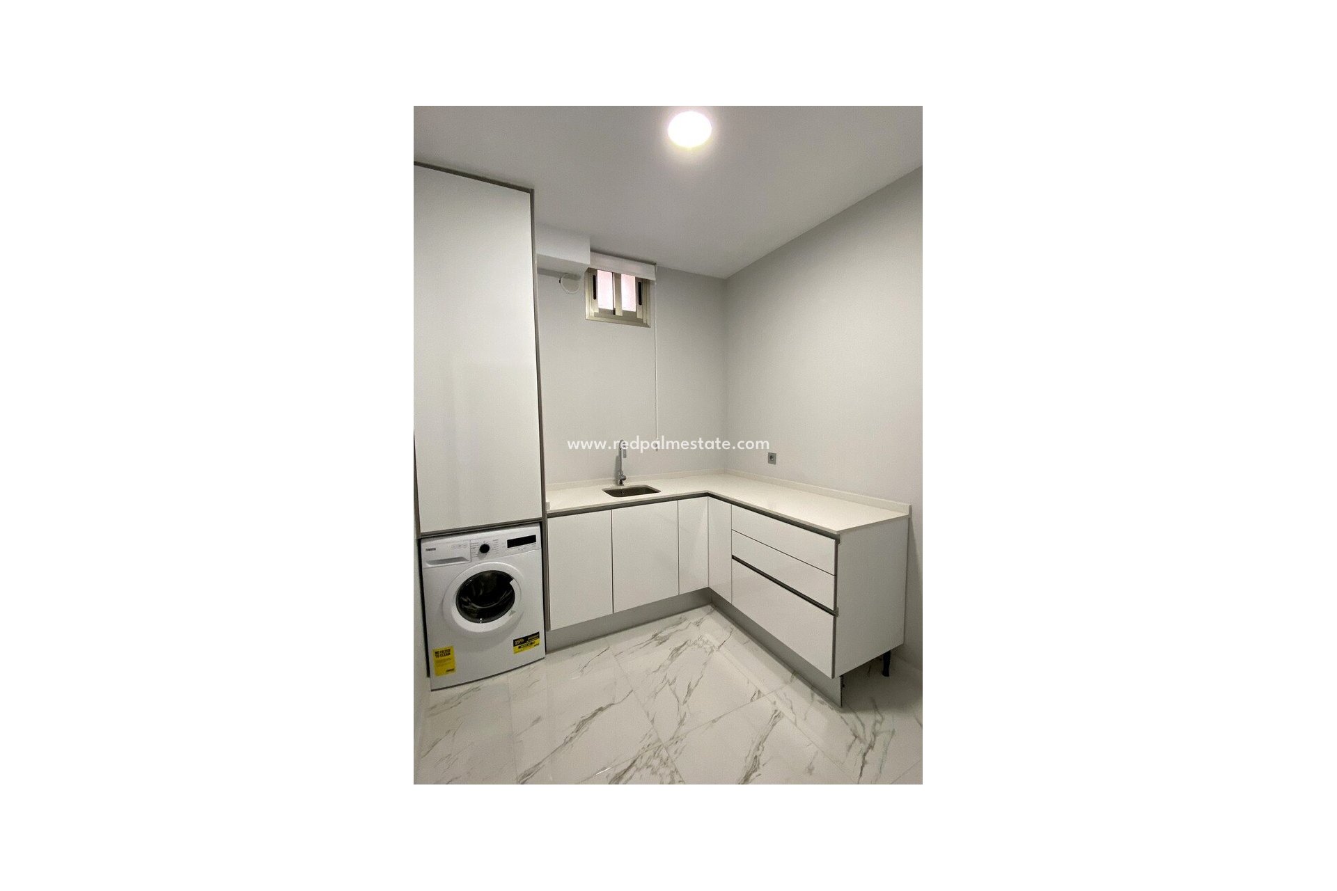 Resale - Villa -
Orihuela Costa - Villamartín