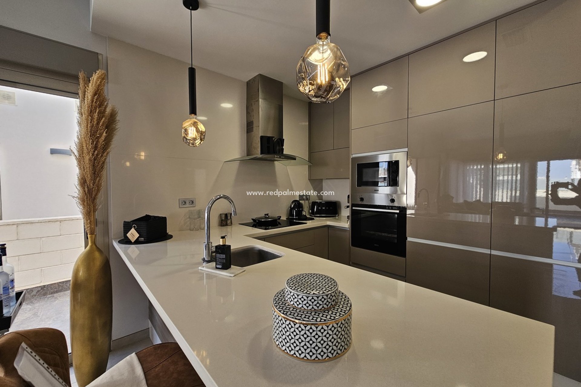 Resale - Villa -
Orihuela Costa - Villamartín